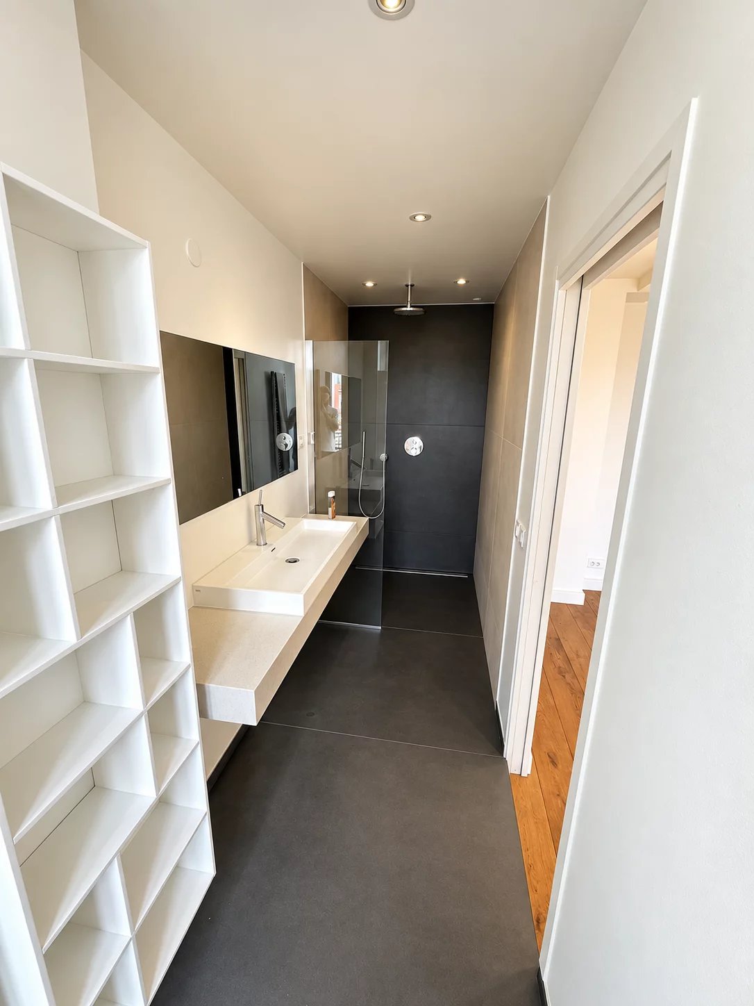 MONTREUIL CENTRE-VILLE – MAISON D’ARCHITECTE AVEC JARDIN – 165,51 M²
