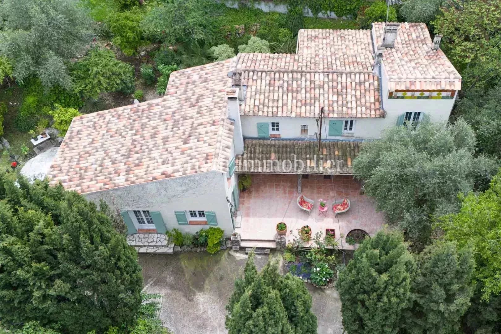 Bastide début 20ème siècle, 6 pièces piscine à GRASSE