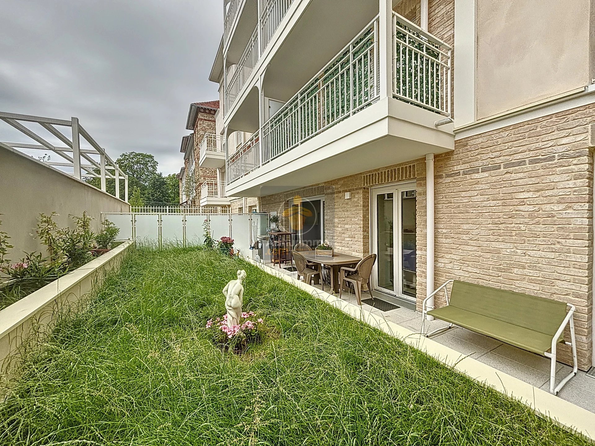 Sublime T2 Neuf avec Jardin et Terrasse