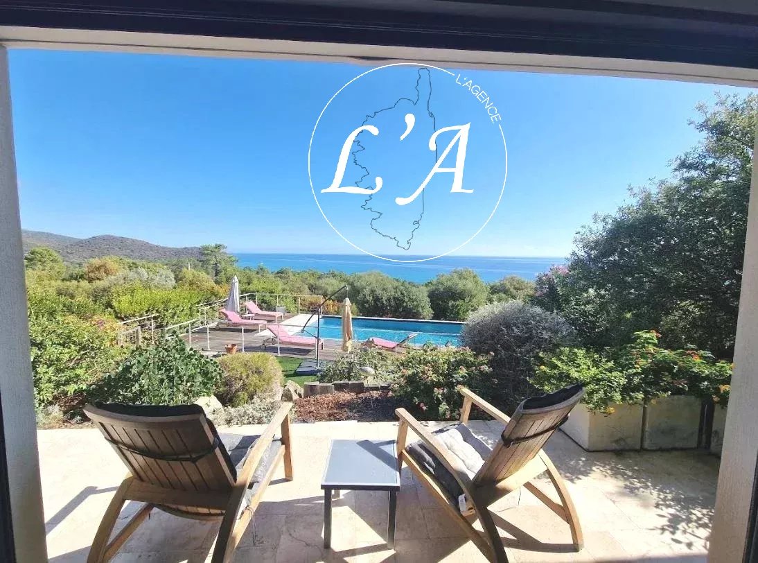 Exceptional Property with Sea View - Les Hauts de la Testa