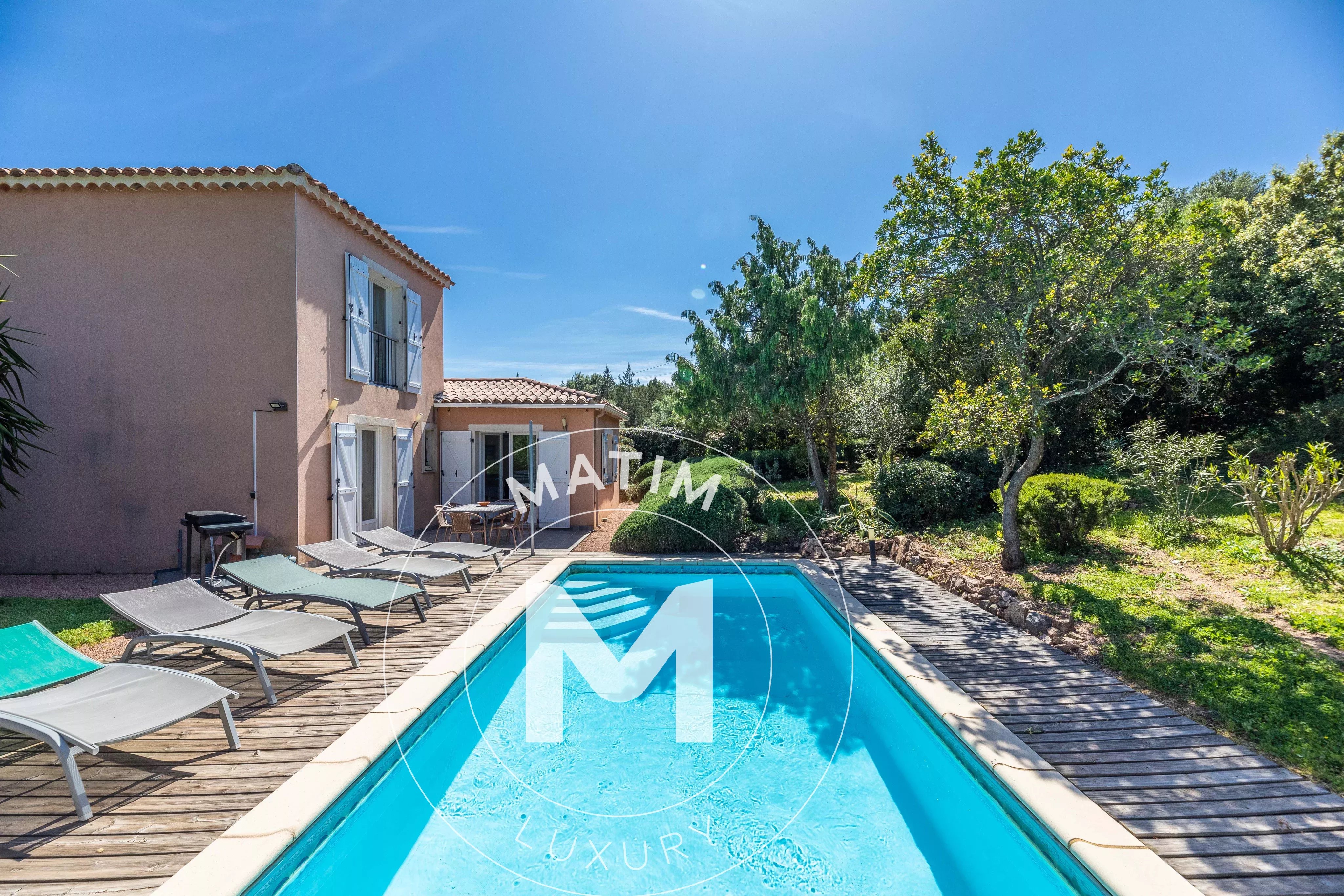 VILLA A MUNTAGNERA
