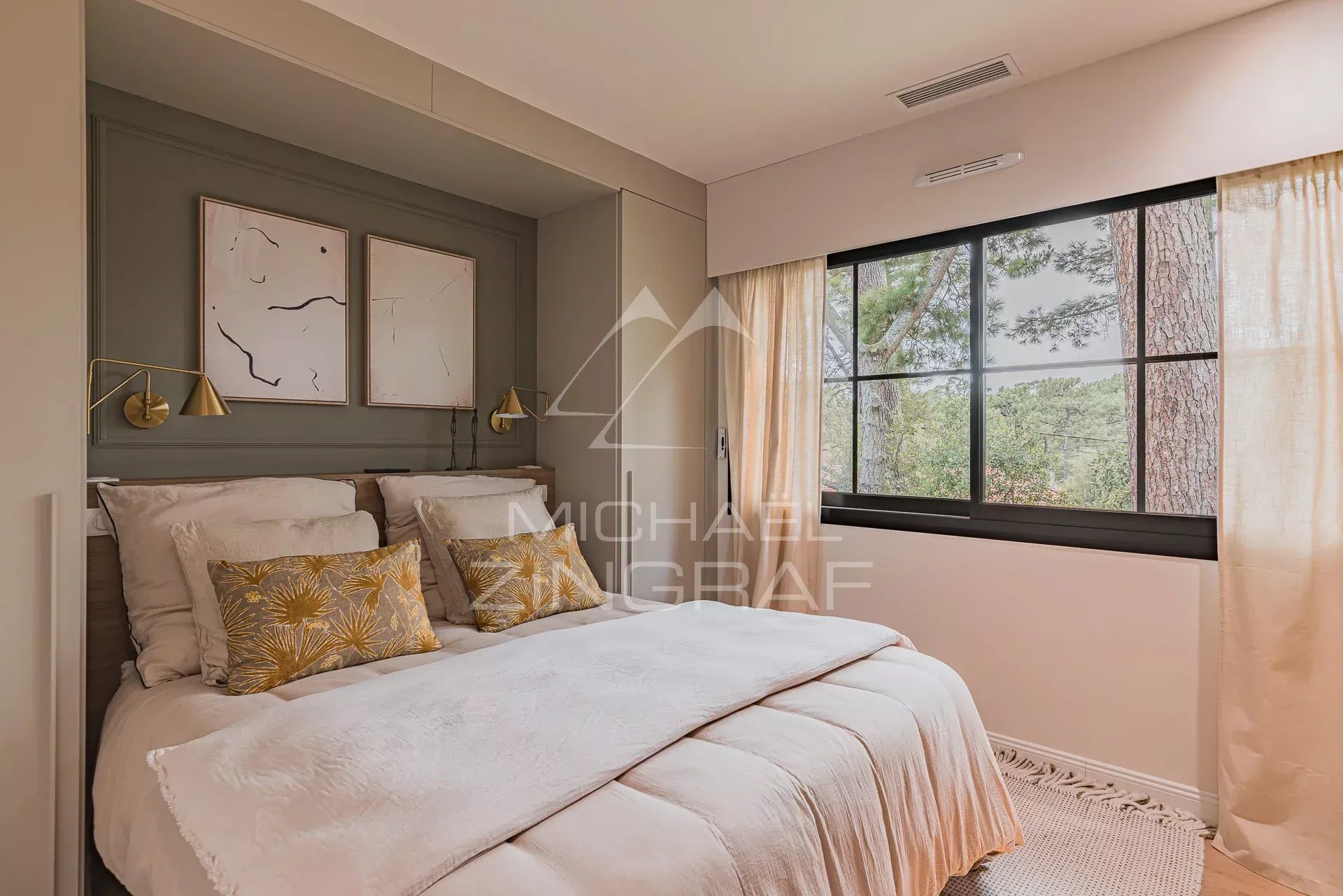 Villa 5 suites entièrement rénovée au Pyla