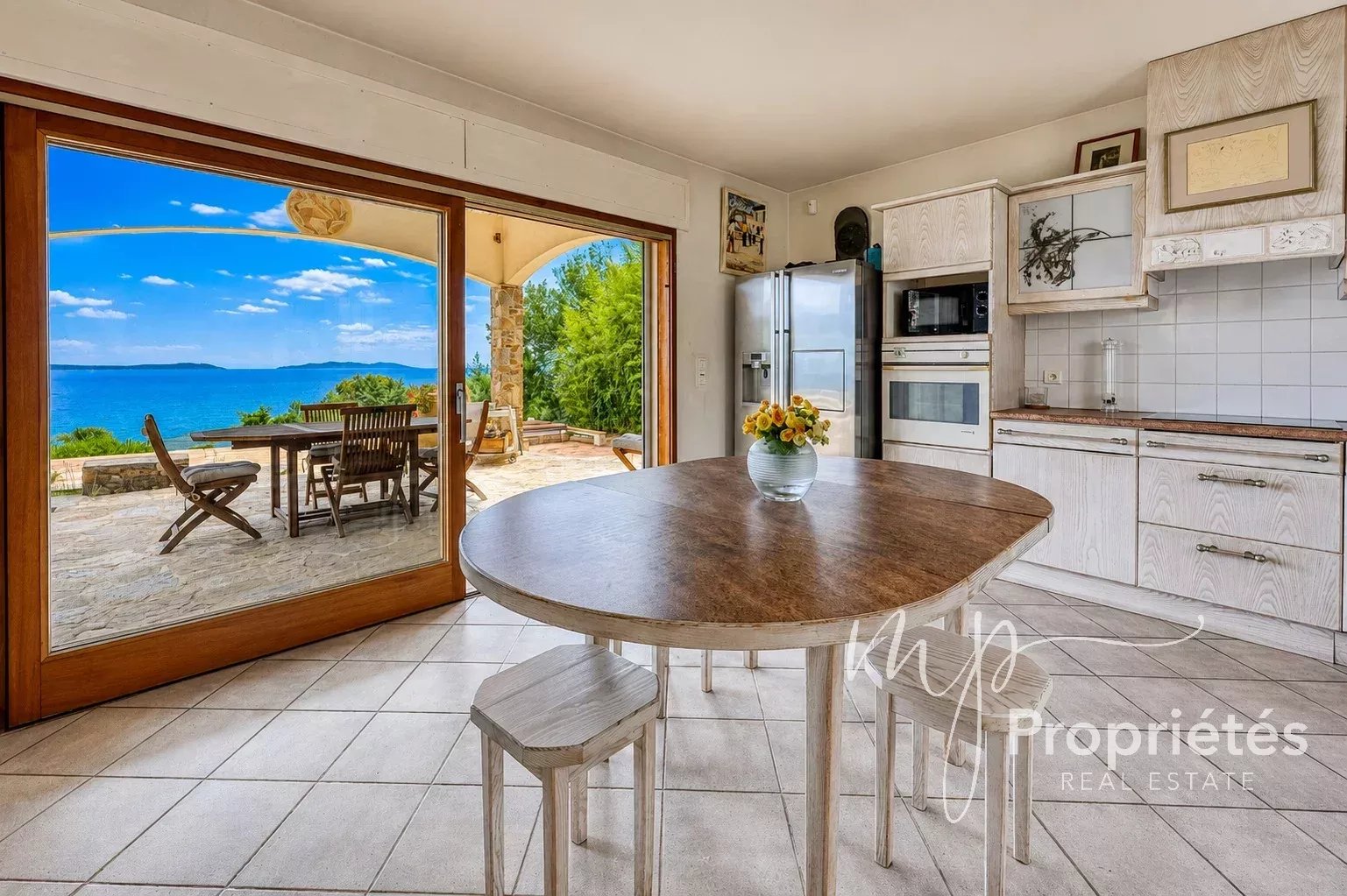 A VENDRE VILLA Rayol Canadel VUE MER PANORAMIQUE ET ACCÈS PLAGE À PIED