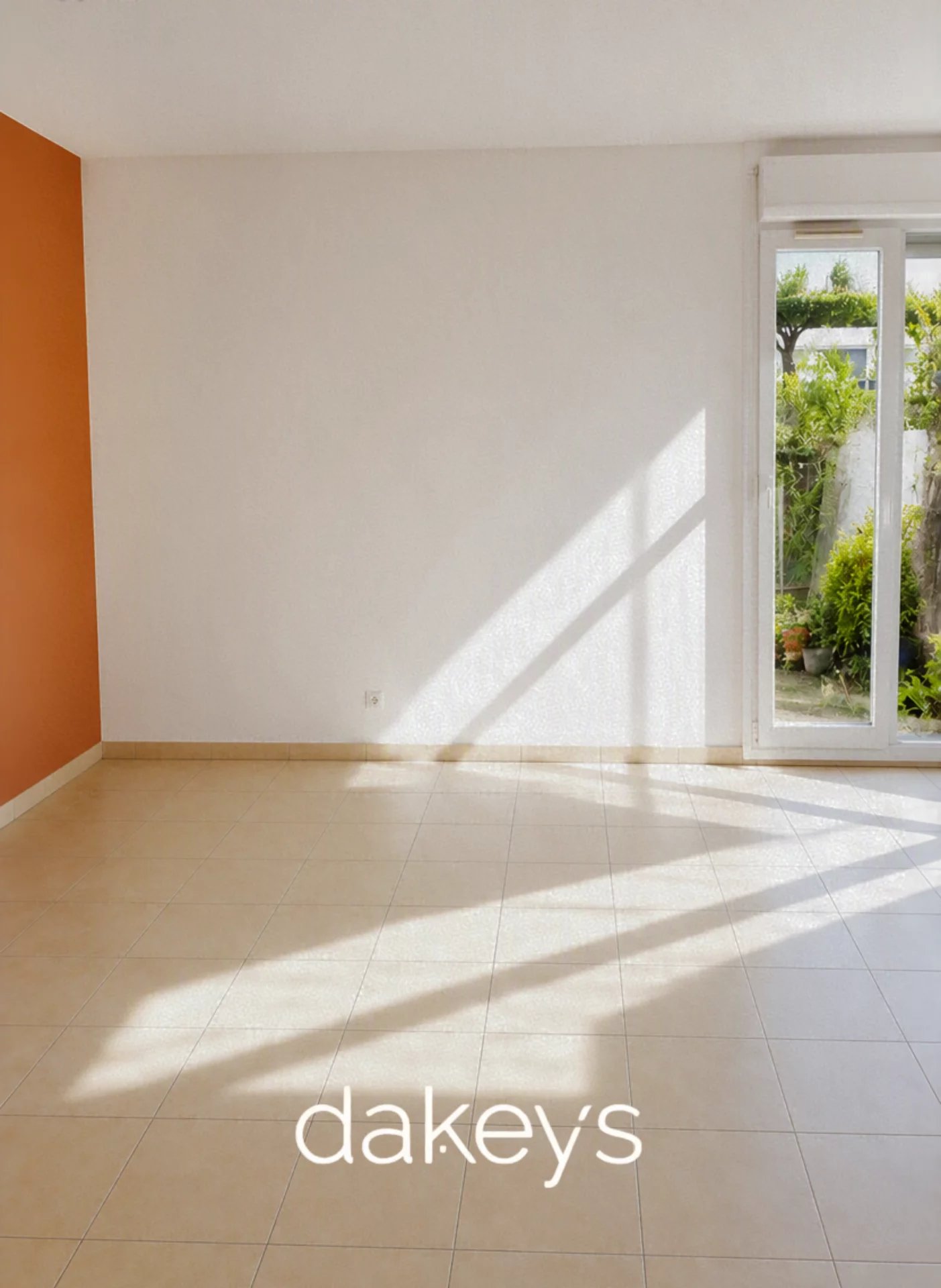 STUDIO AVEC JARDIN ET PARKING – LE PLAN DU CASTELLET