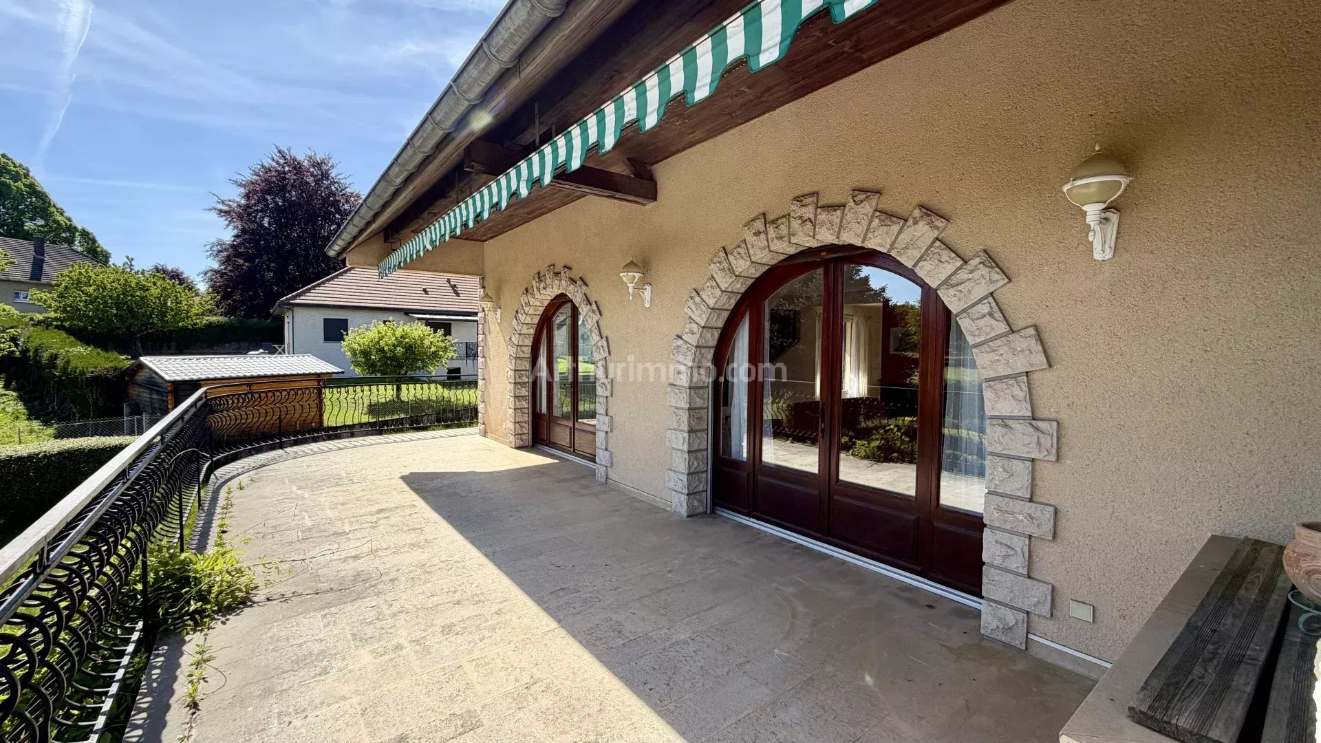 Belle maison spacieuse