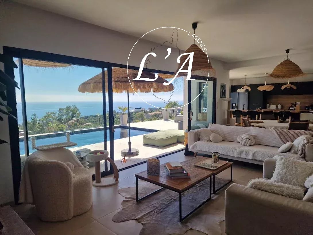 Solenzara - Villa with panoramic sea view and heated pool