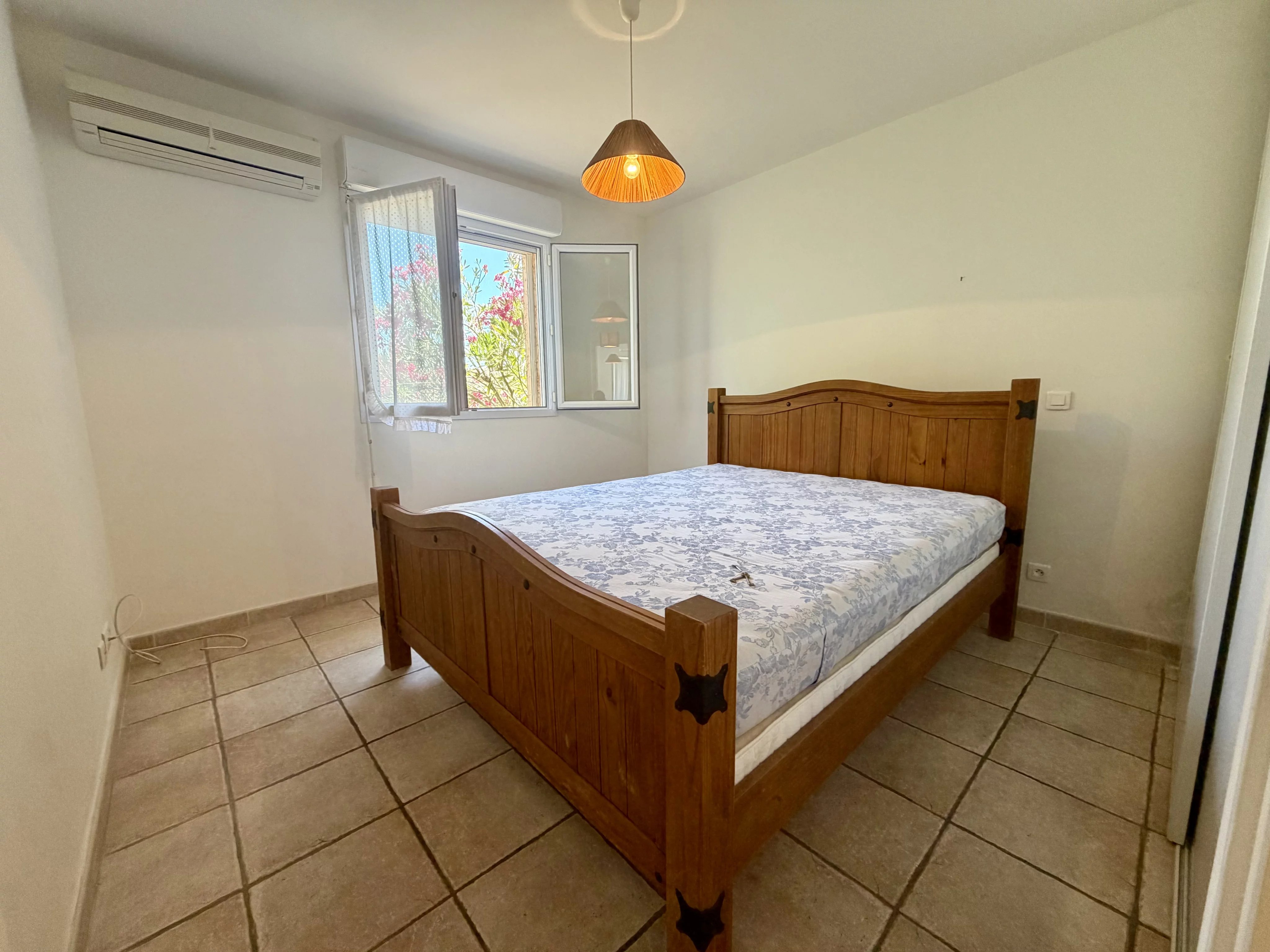 T4 House with Garage in Sainte Lucie