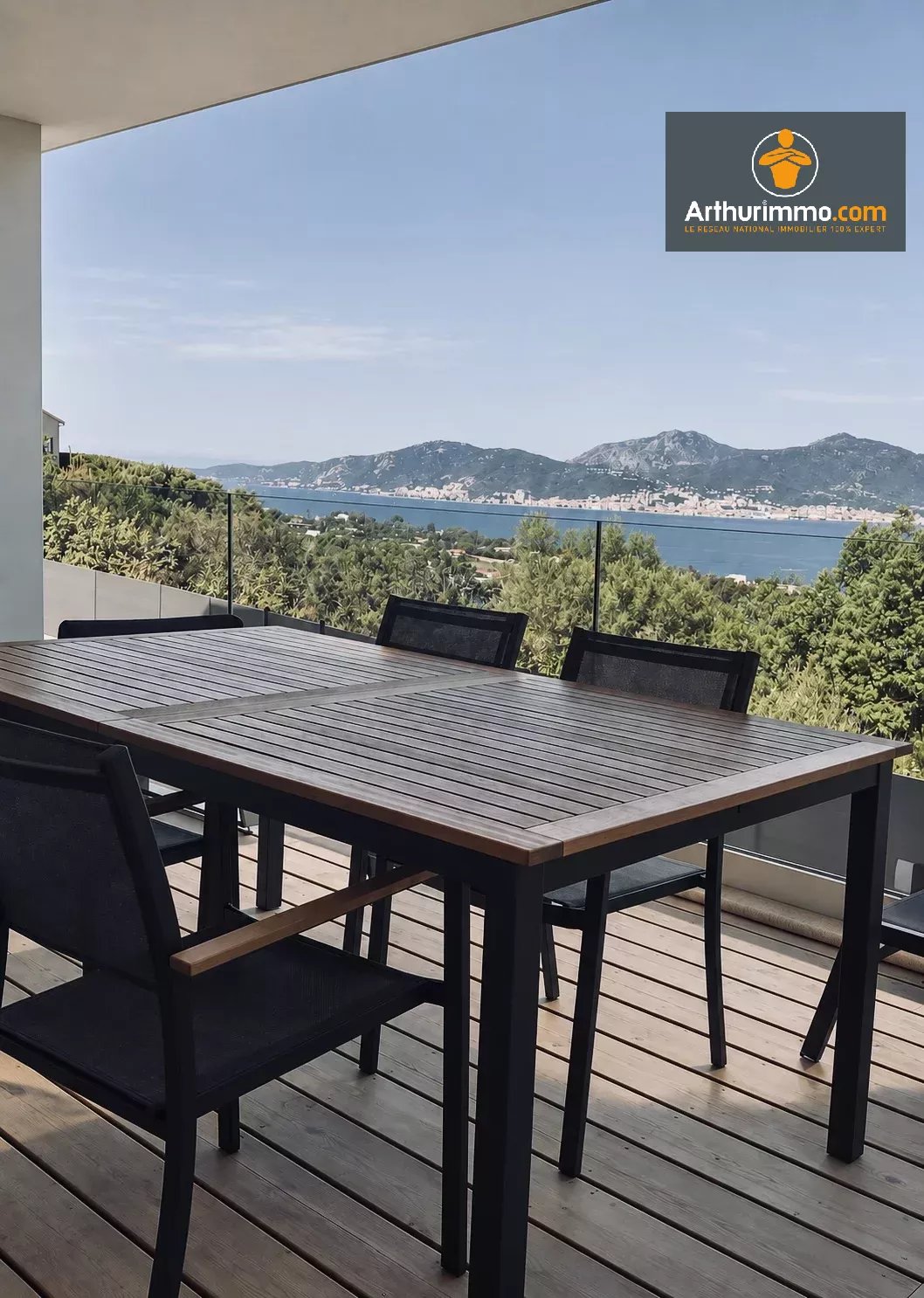 Sale Porticcio large T2 with terrace and sea view