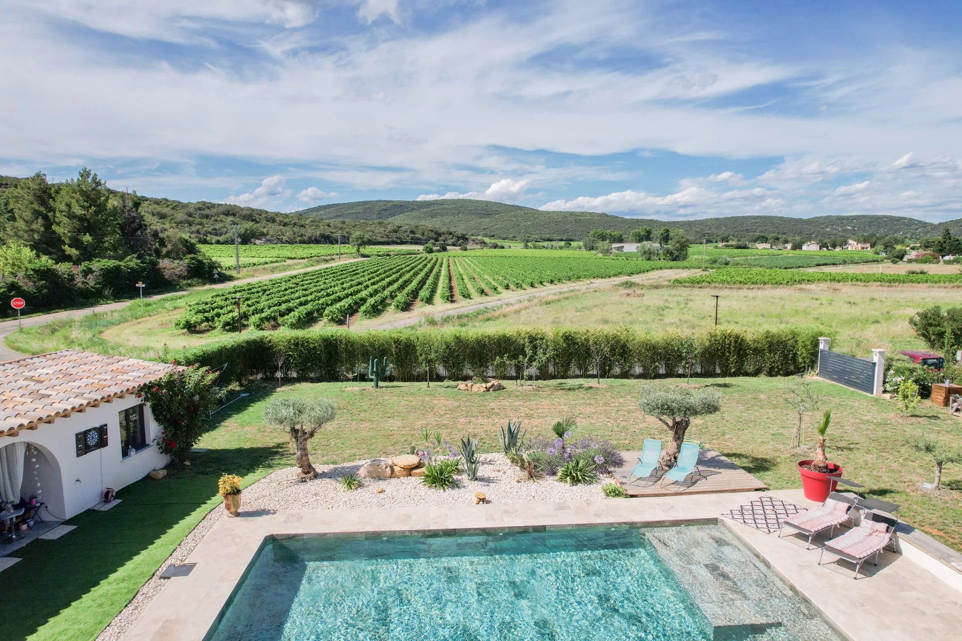15 minutes d'Uzès villa contemporaine avec piscine