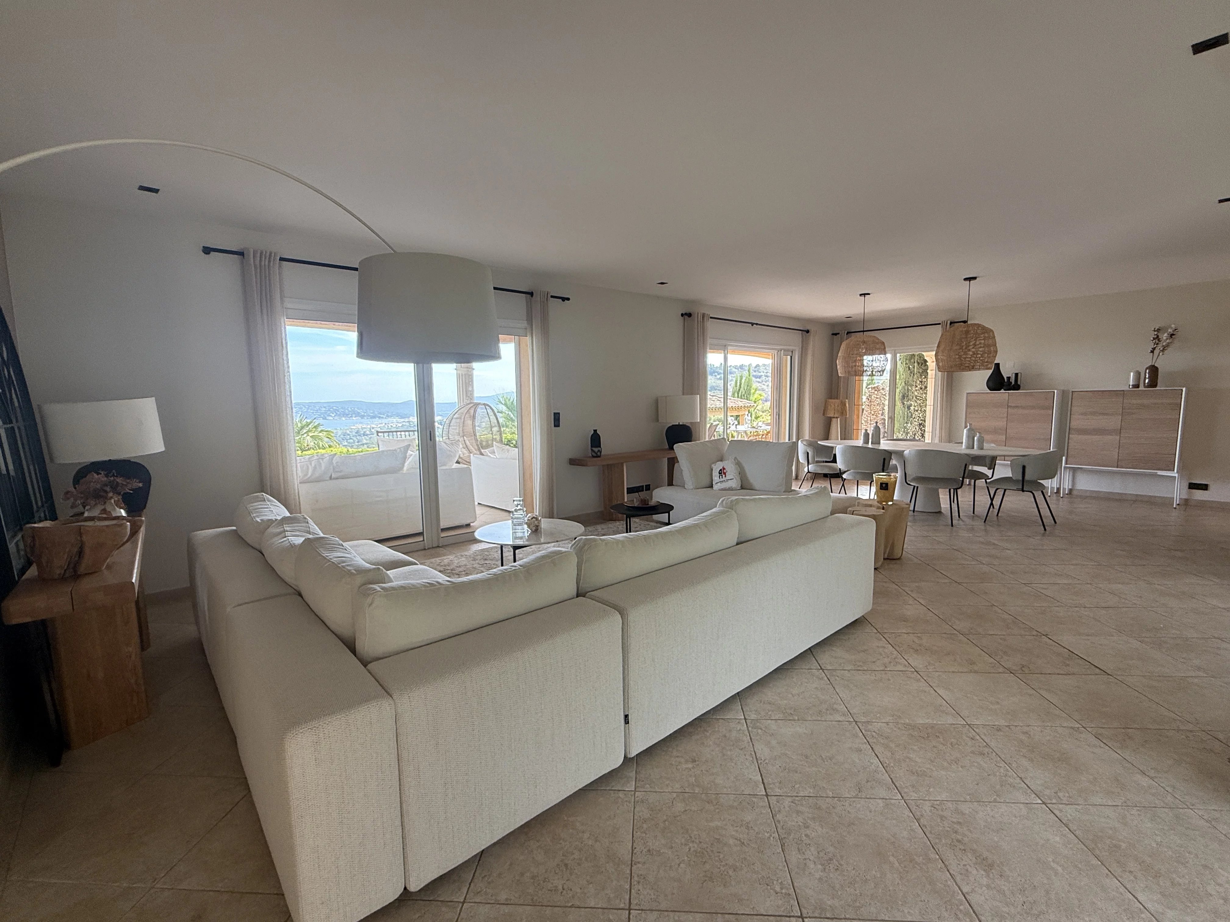 SUPERBE MAISON HAUT GRIMAUD