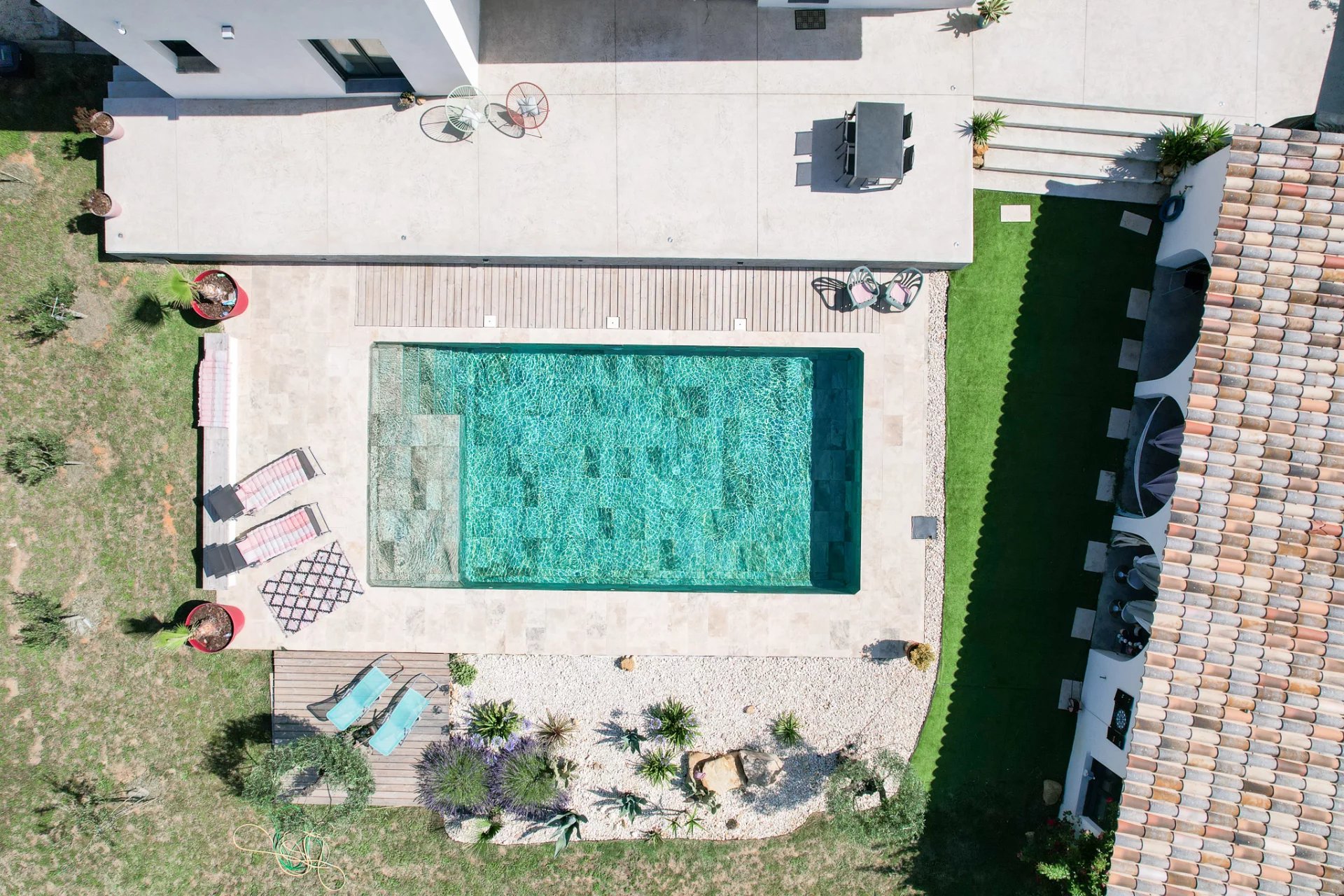 15 minutes d'Uzès villa contemporaine avec piscine