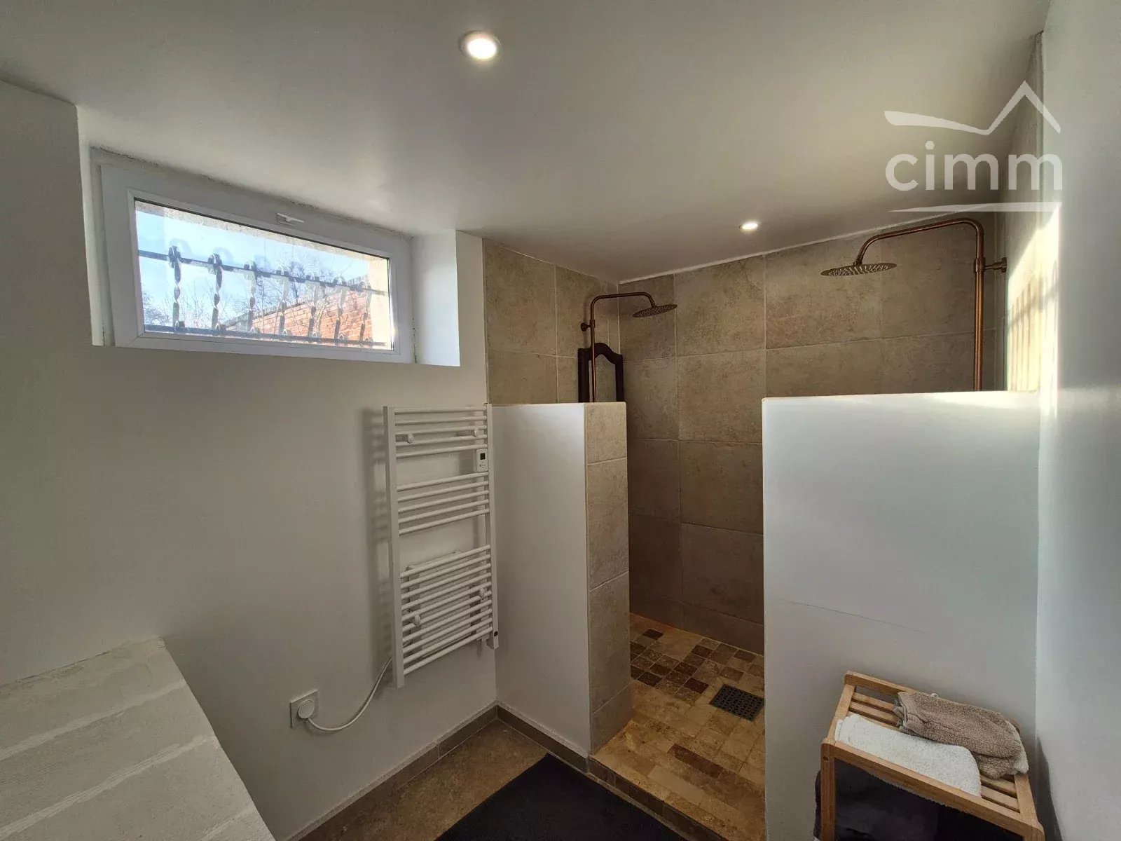 Maison de 150 m² avec 6 chambres, cave voûtée et double garage – Menars – Terrain 1 350 m²