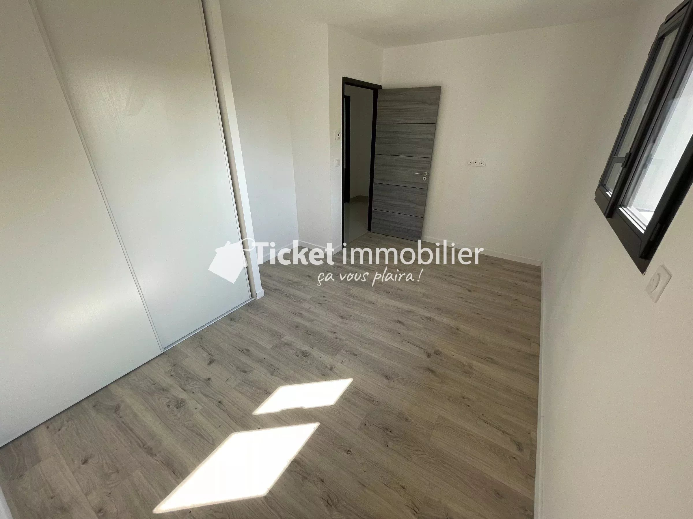 🏡 Maison contemporaine d'exception avec piscine