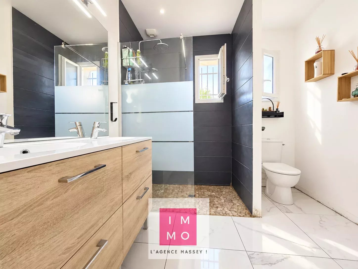 MAISON CONTEMPORAINE de PLAIN PIED 2022  avec Grand garage
