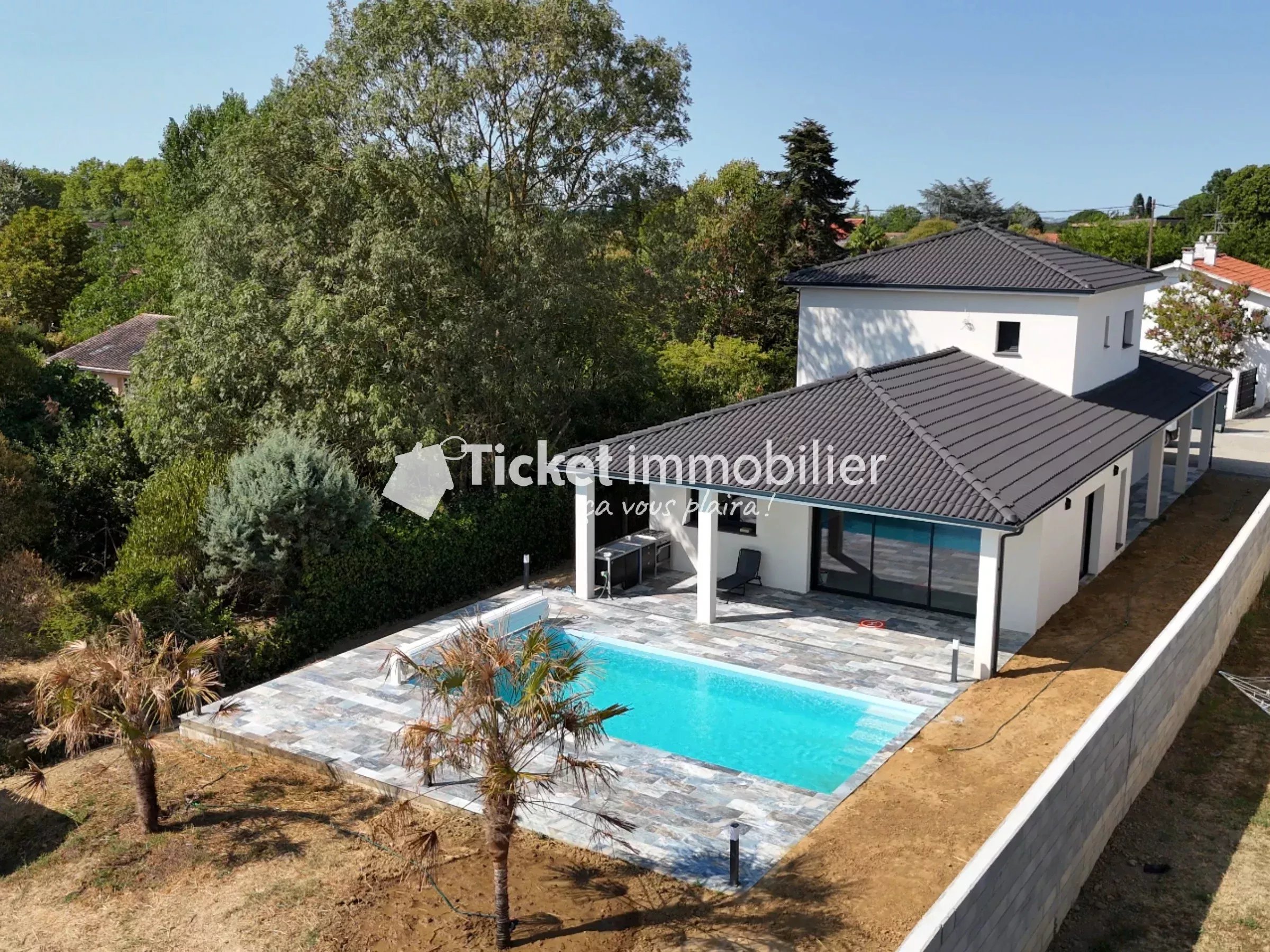 🏡 Maison contemporaine d'exception avec piscine