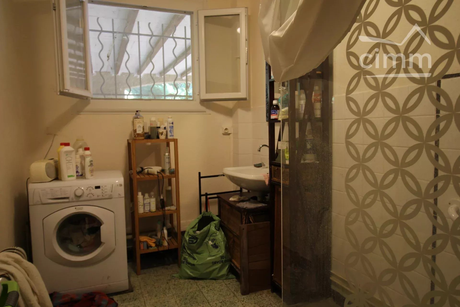 Villa of 212 m² of living space with an independent dwelling on a 5340 m² plot