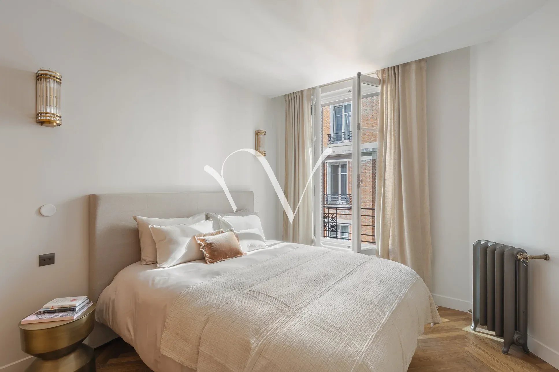 A deux pas de la Place Saint-Sulpice, appartement avec trois chambres