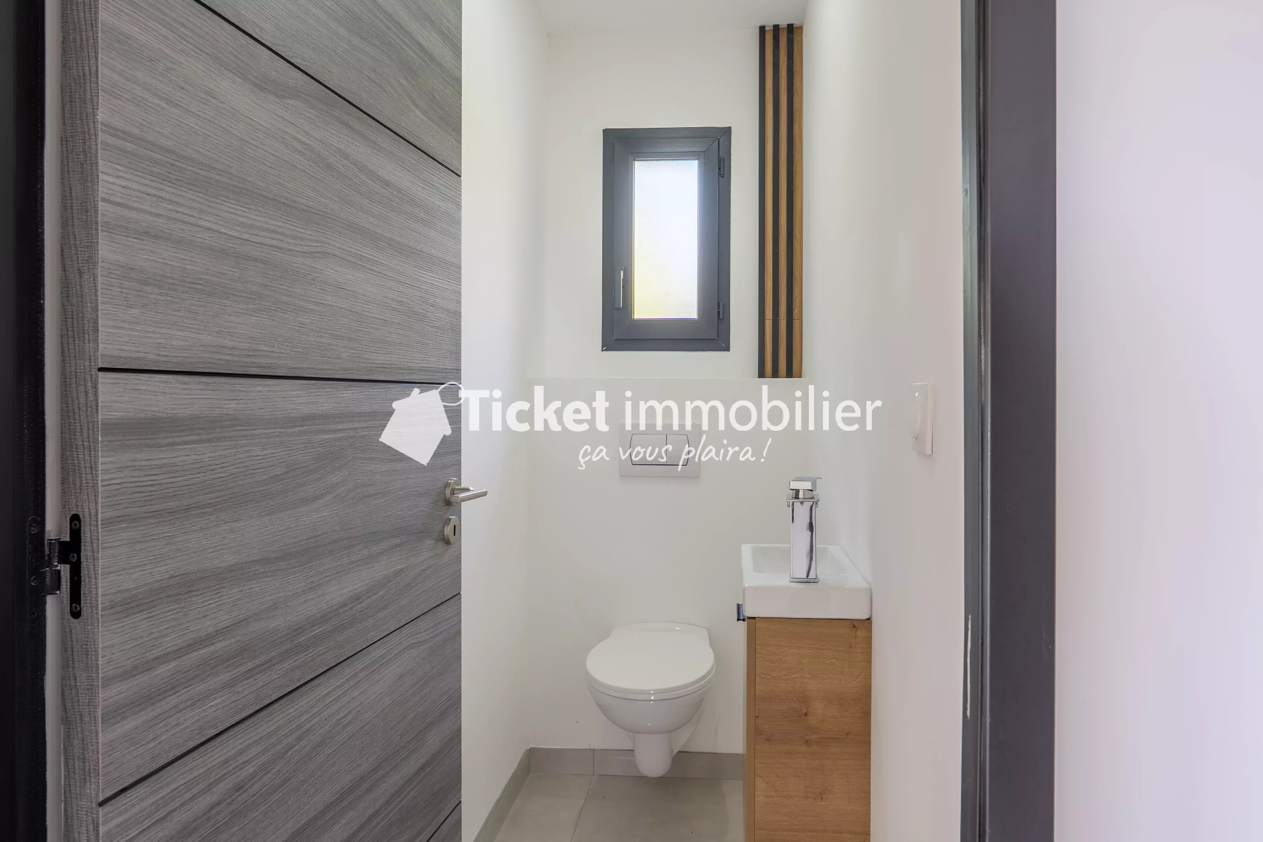 🏡 Maison contemporaine d'exception avec piscine