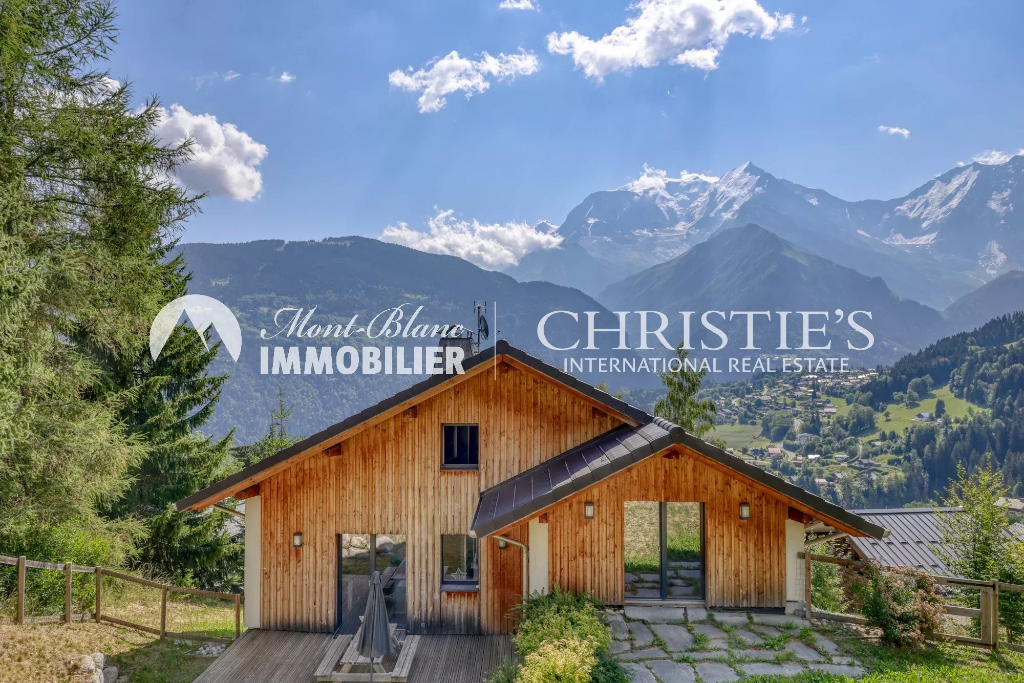 Architect’s chalet with exceptional view of Mont Blanc
