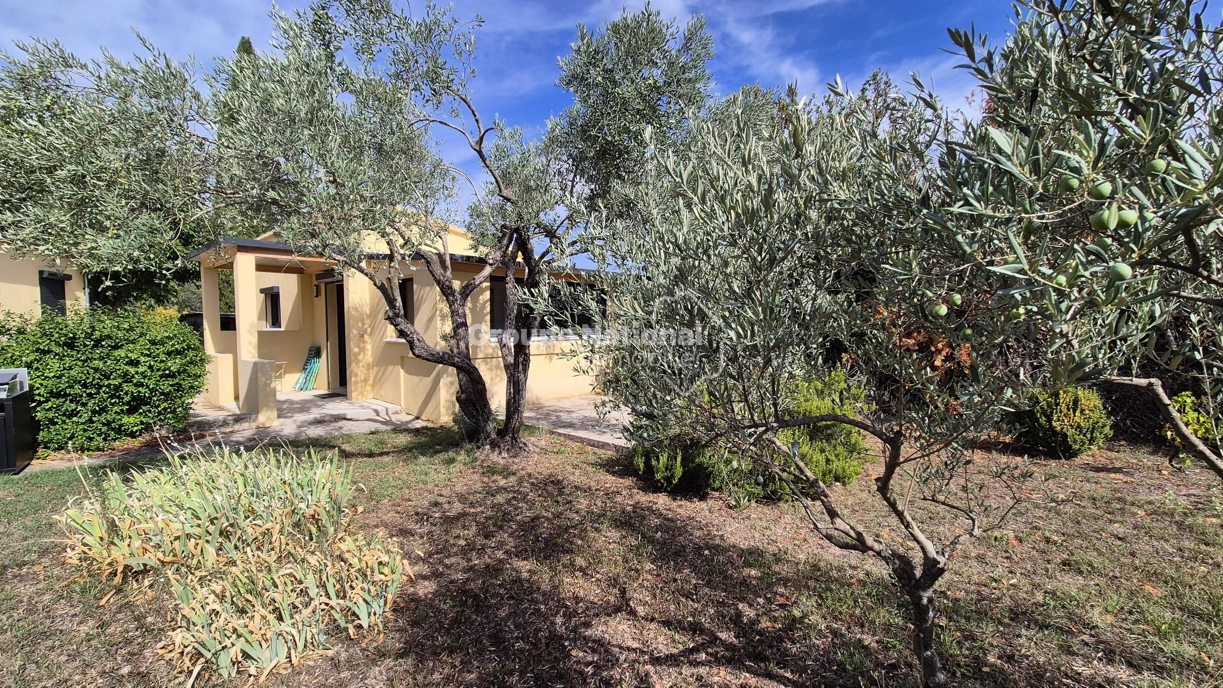 AUBIGNAN - MAISON SUR 2703 M² DE TERRAIN