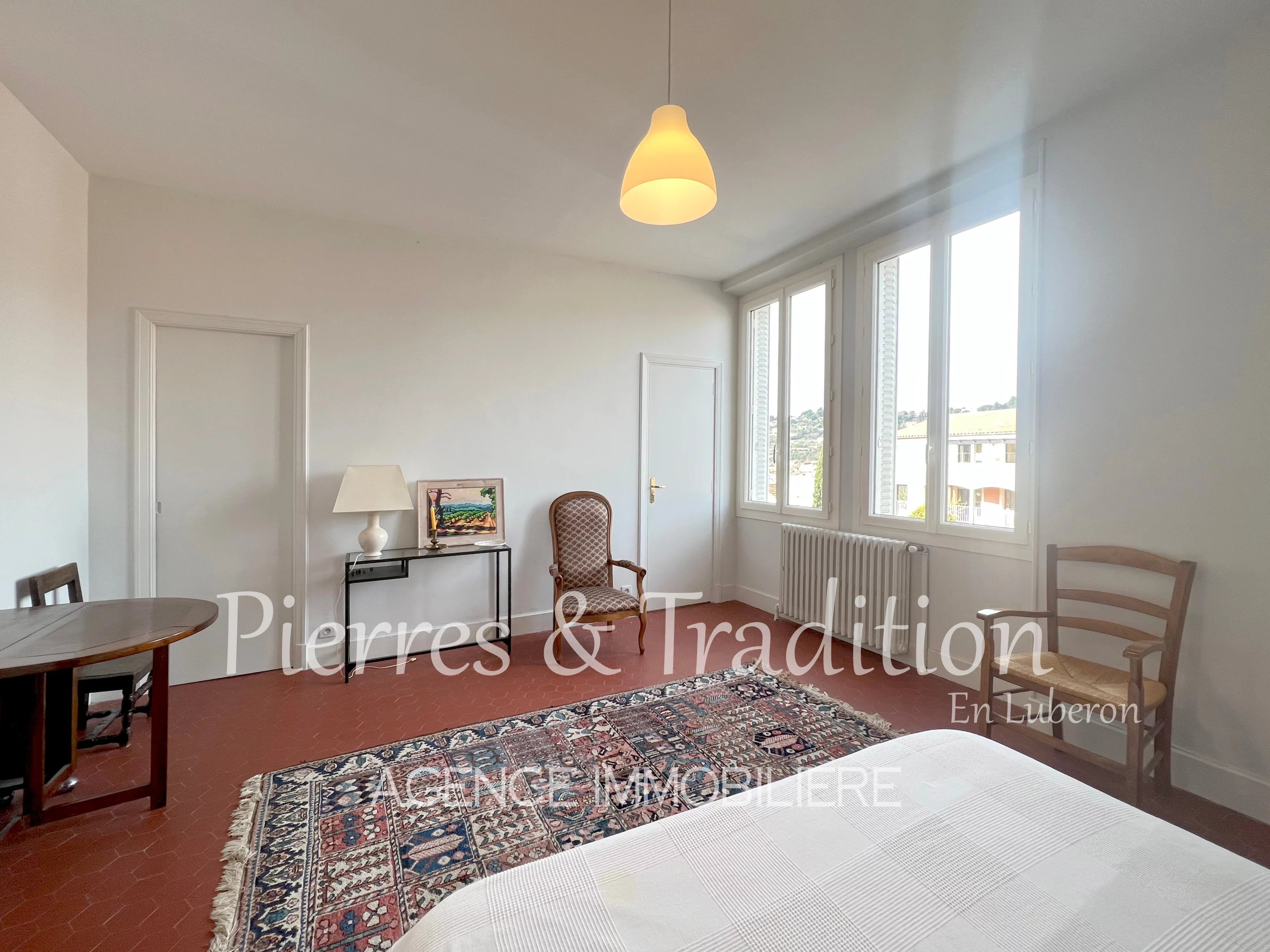 Exclusivité ! Magnifique propriété Aptésienne avec jardin et vue