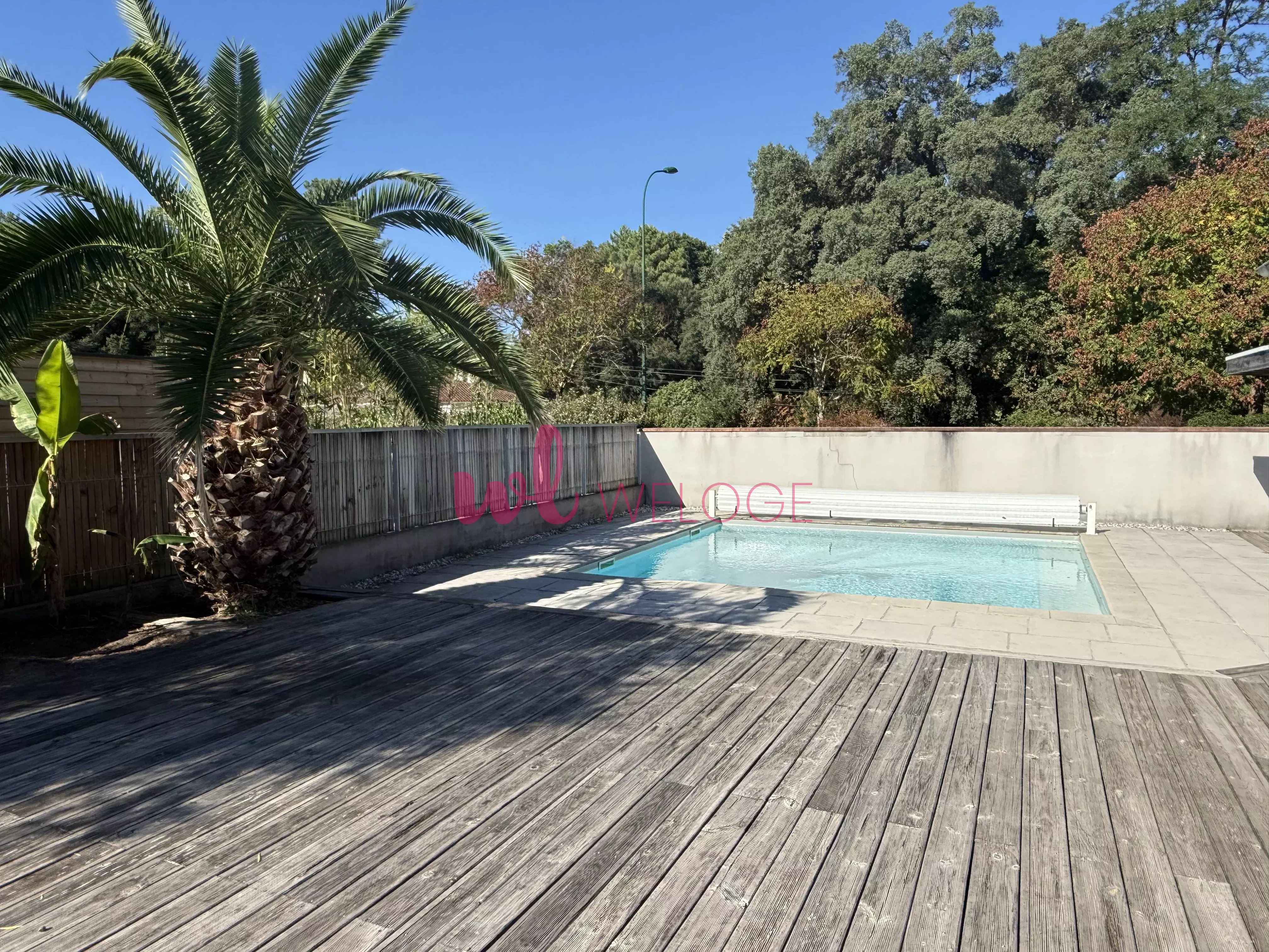 MAGESCQ — Maison contemporaine de plain-pied 125 m², piscine, pool house et double garage