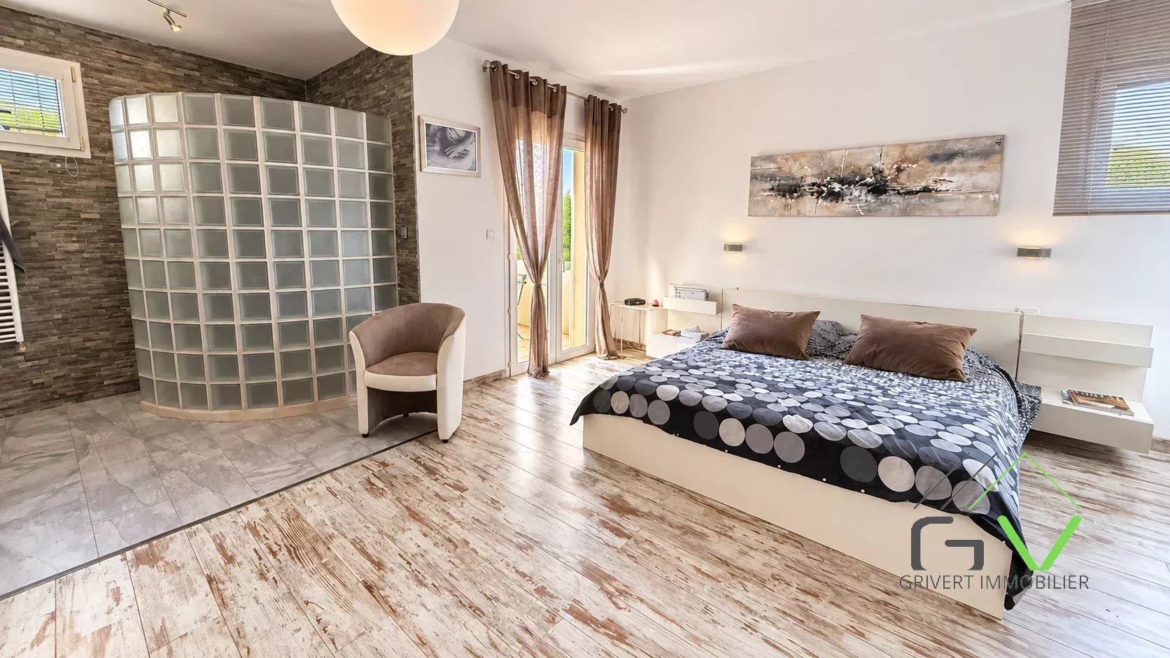 Maison contemporaine d'exception 205m2 avec piscine à Uzès
