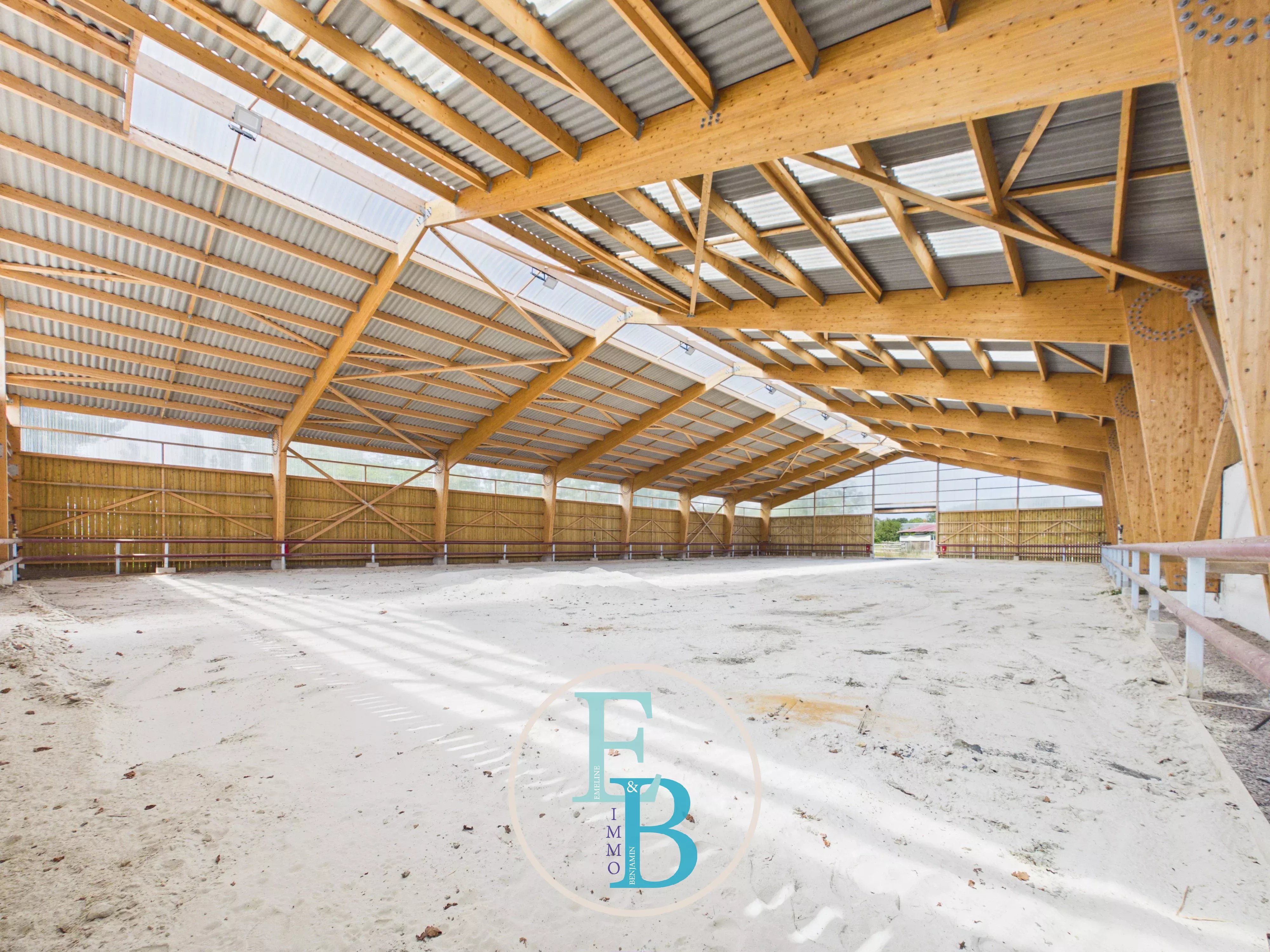 GRANGUES (PAYS D'AUGE) - CENTRE D'ENTRAINEMENT ET DE REEDUCATION EQUIN AVEC BALNEOTHERAPIE
