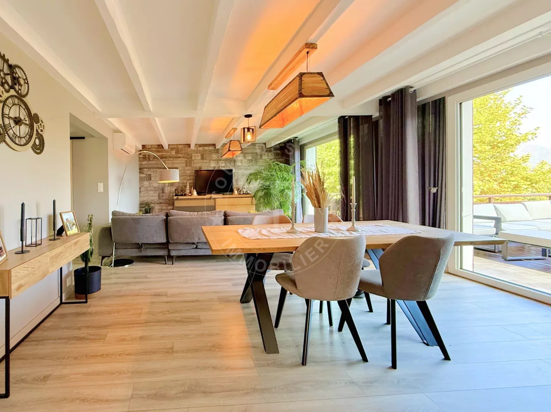 SOUS-OFFRE - Chalet vue panoramique sur le lac d’Annecy – Sevrier
