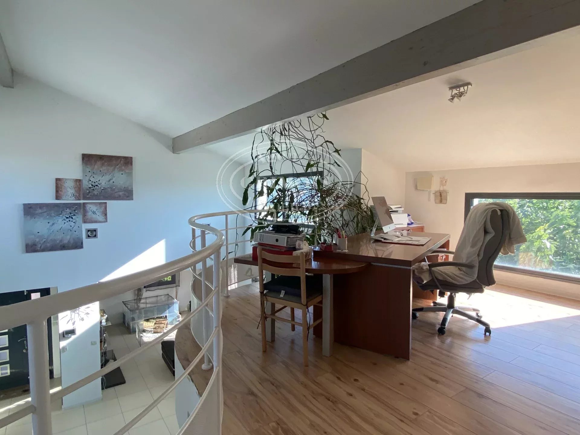 VILLA 7 PIECES 253M² AVEC PISCINE - CASTELGINEST 31780