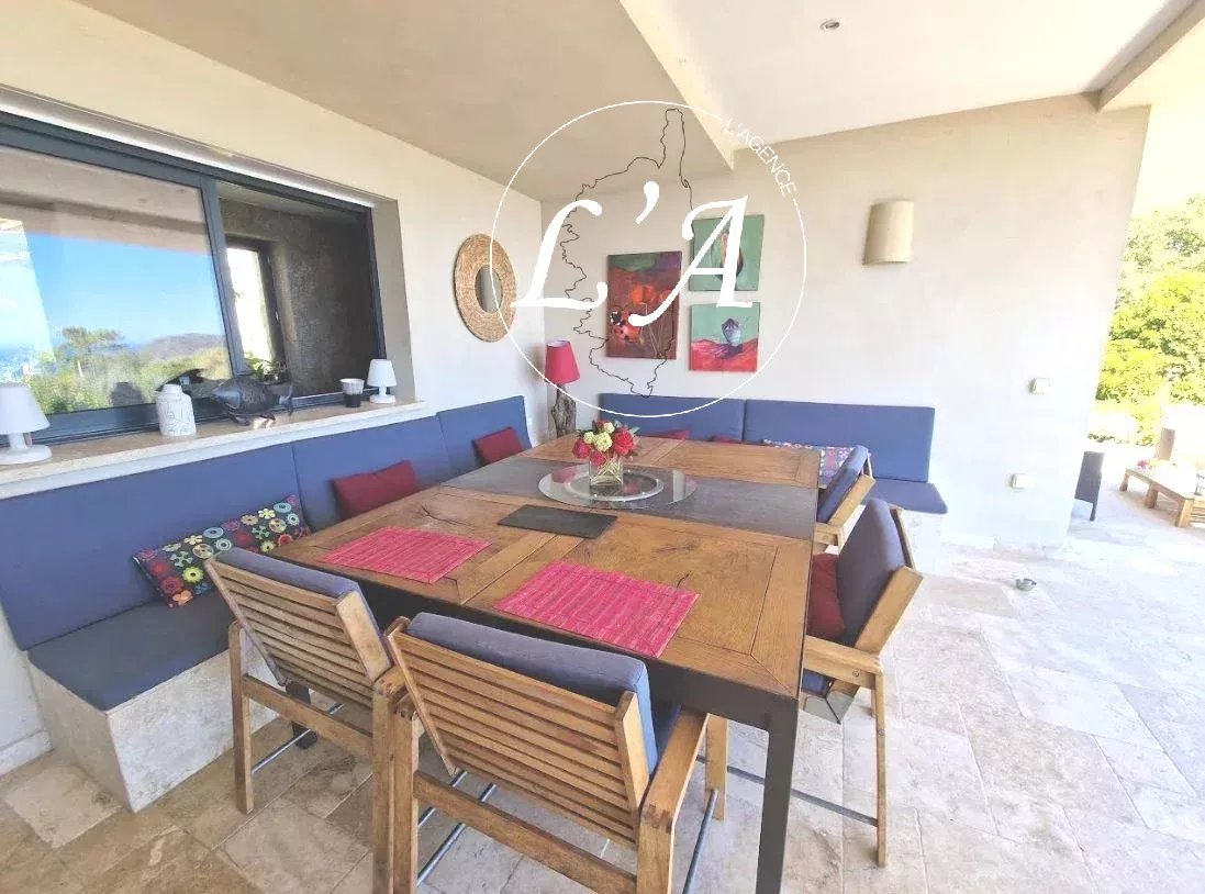 Exceptional Property with Sea View - Les Hauts de la Testa