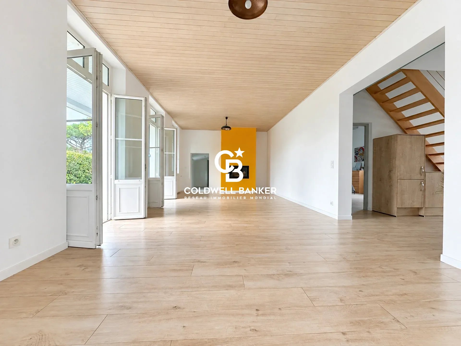 ANDERNOS-LES-BAINS – GRANDE MAISON FAMILIALE – 195 M² – PISCINE – TERRAIN 1 208 M²