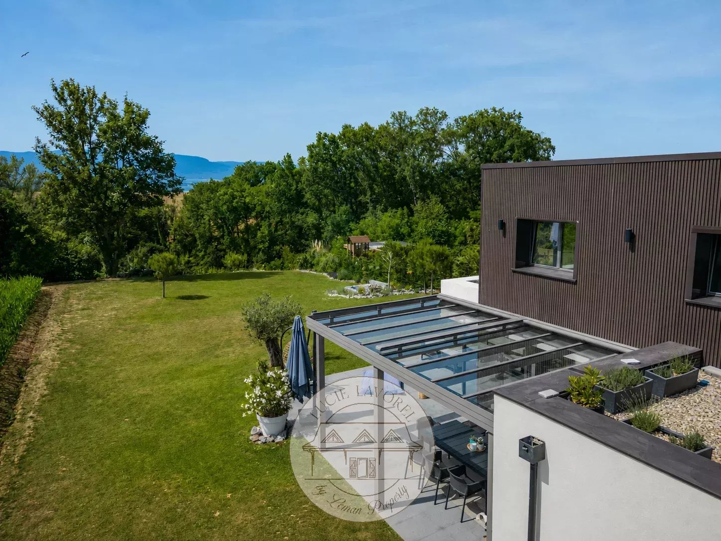 Stunning modern house in an exceptional setting