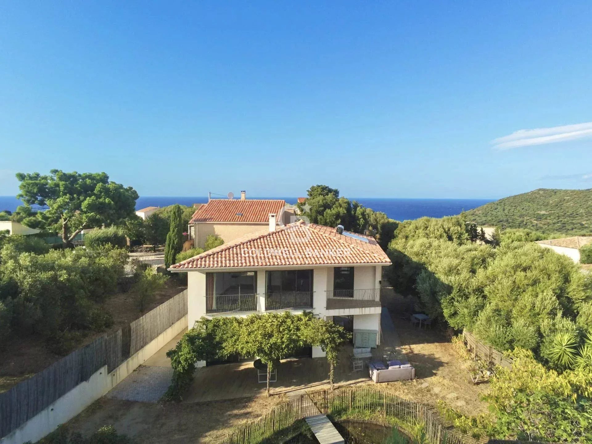 Ile-Rousse - Villa Bioclimatique - Vue Montagne et Village