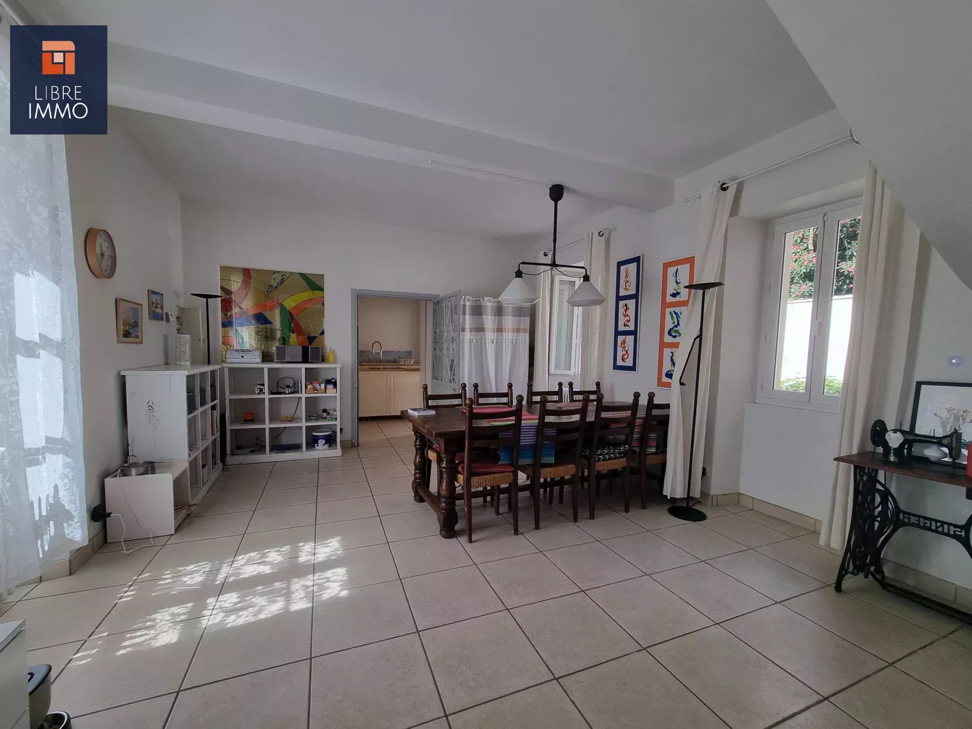 Rare ! Grande maison familiale avec dépendances et grange XVIIe