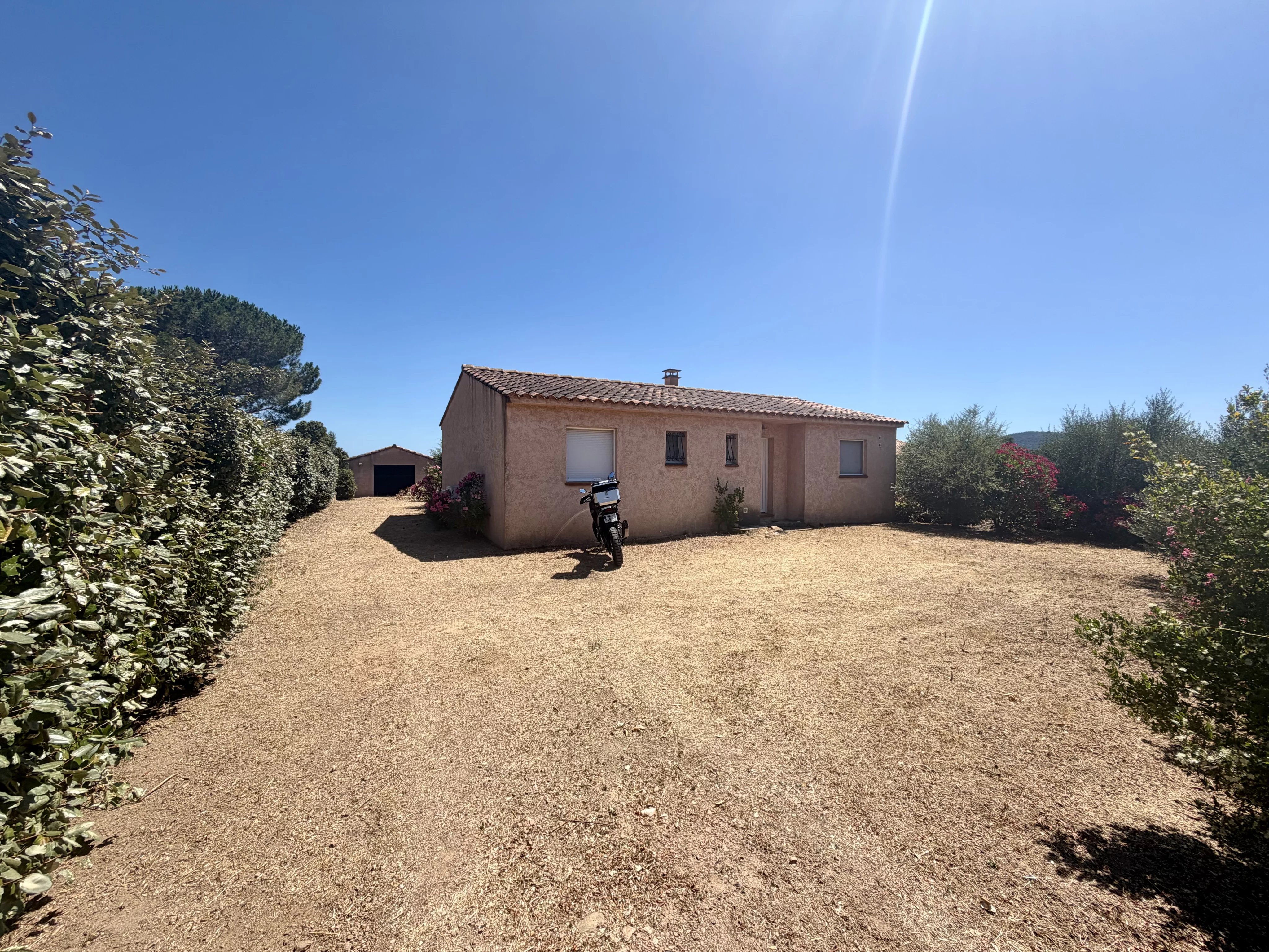 T4 House with Garage in Sainte Lucie