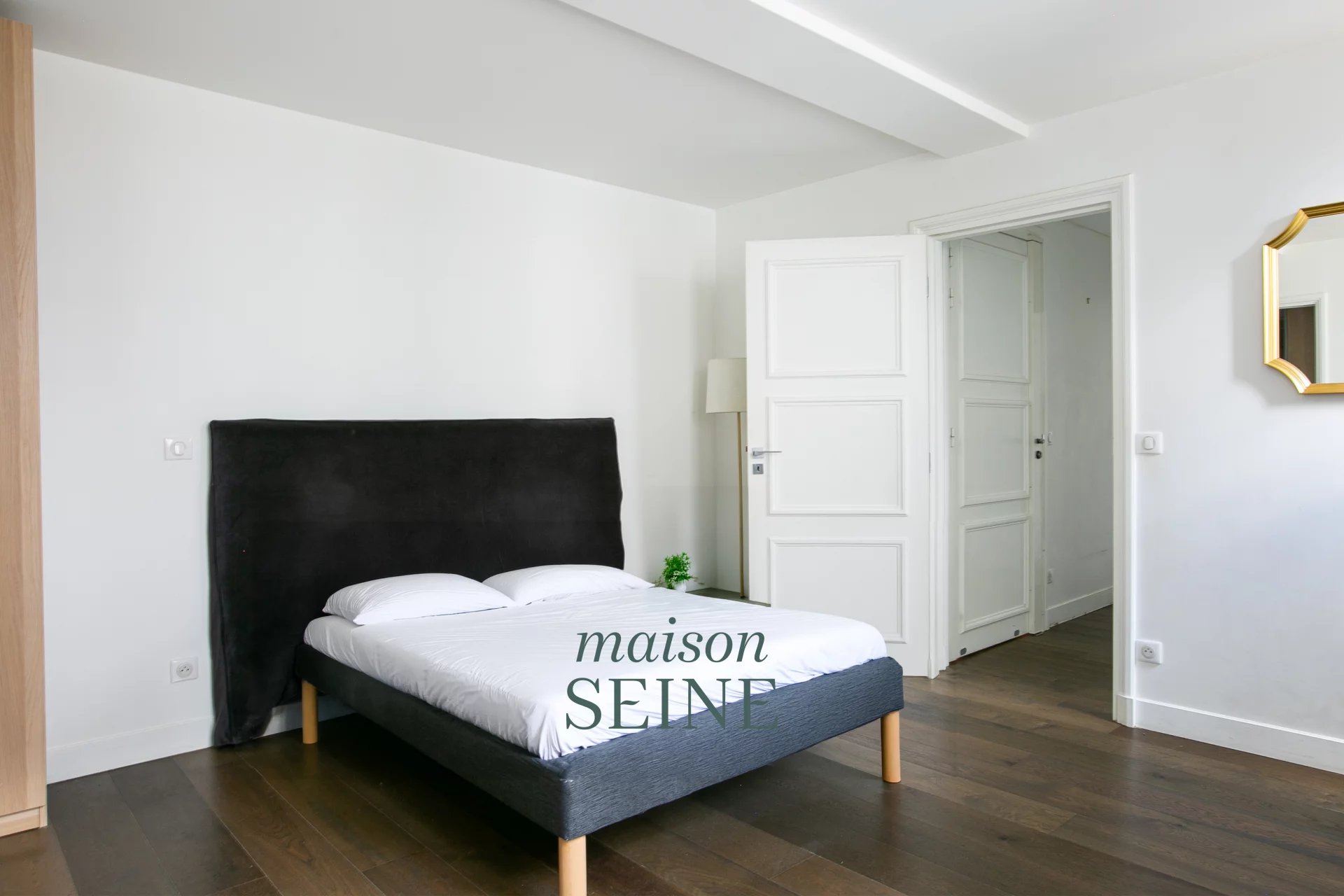 Exclusivité - Neuilly Full Pasteur - Ecole Bleue - Appartement étage élevé dans immeuble de grand standing - 2 chambres