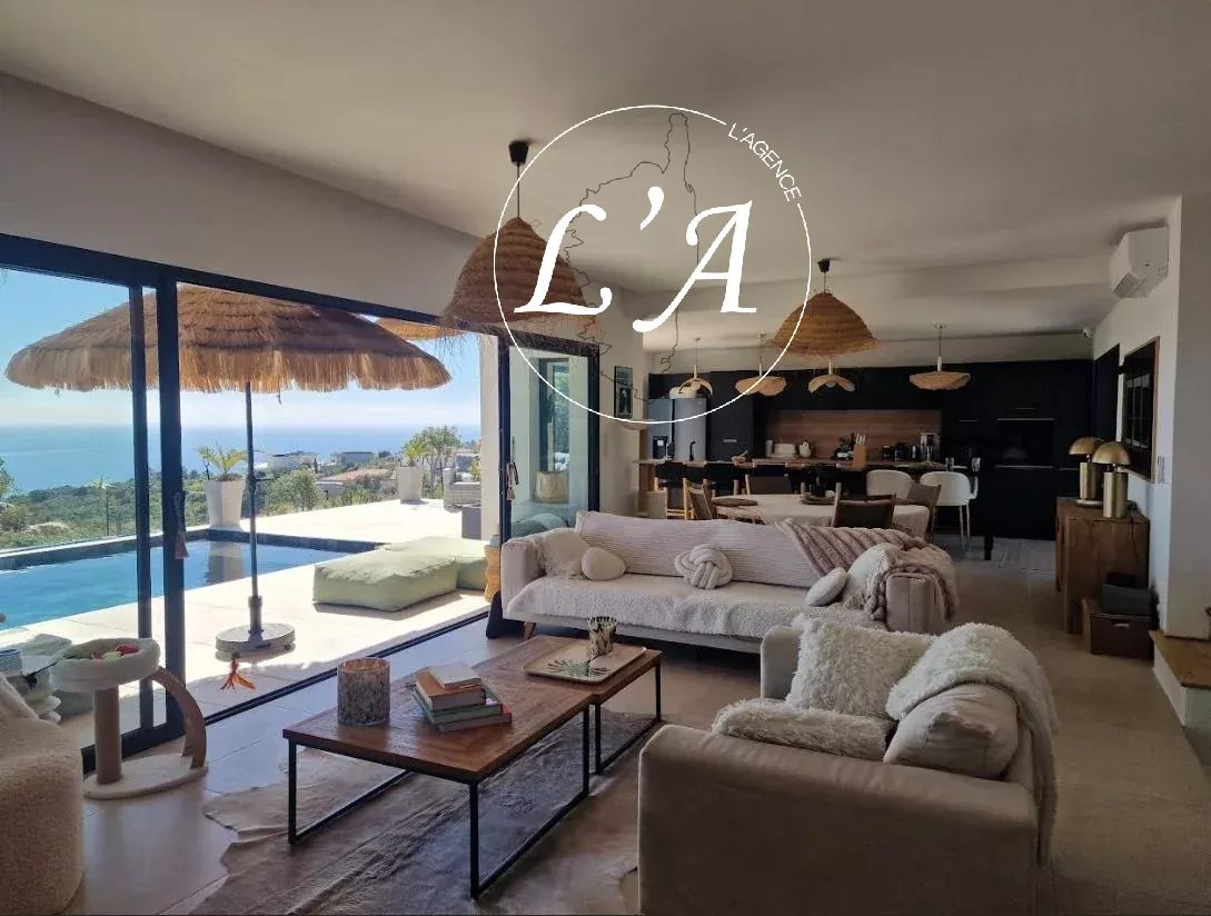 Solenzara - Villa with panoramic sea view and heated pool