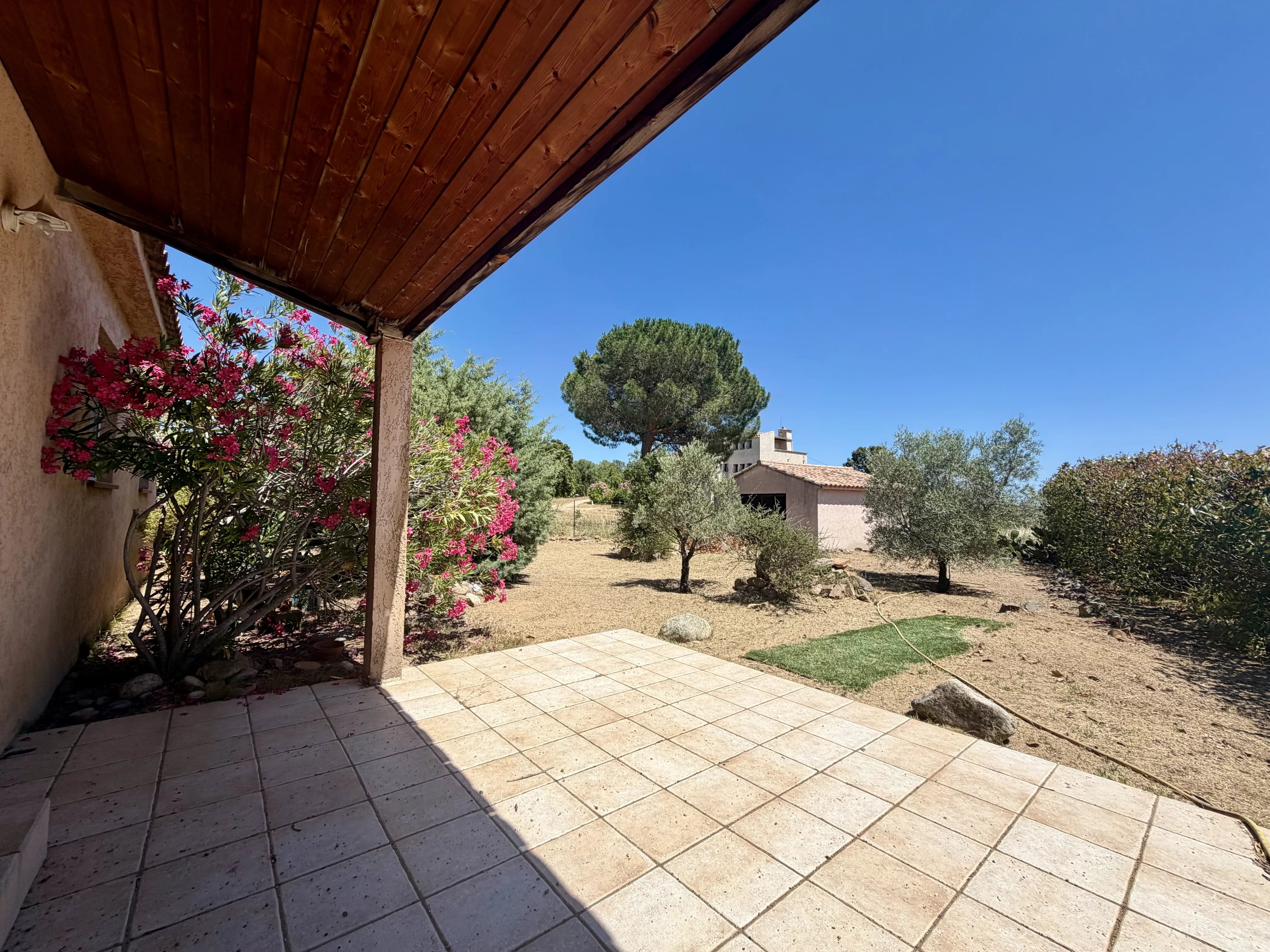T4 House with Garage in Sainte Lucie