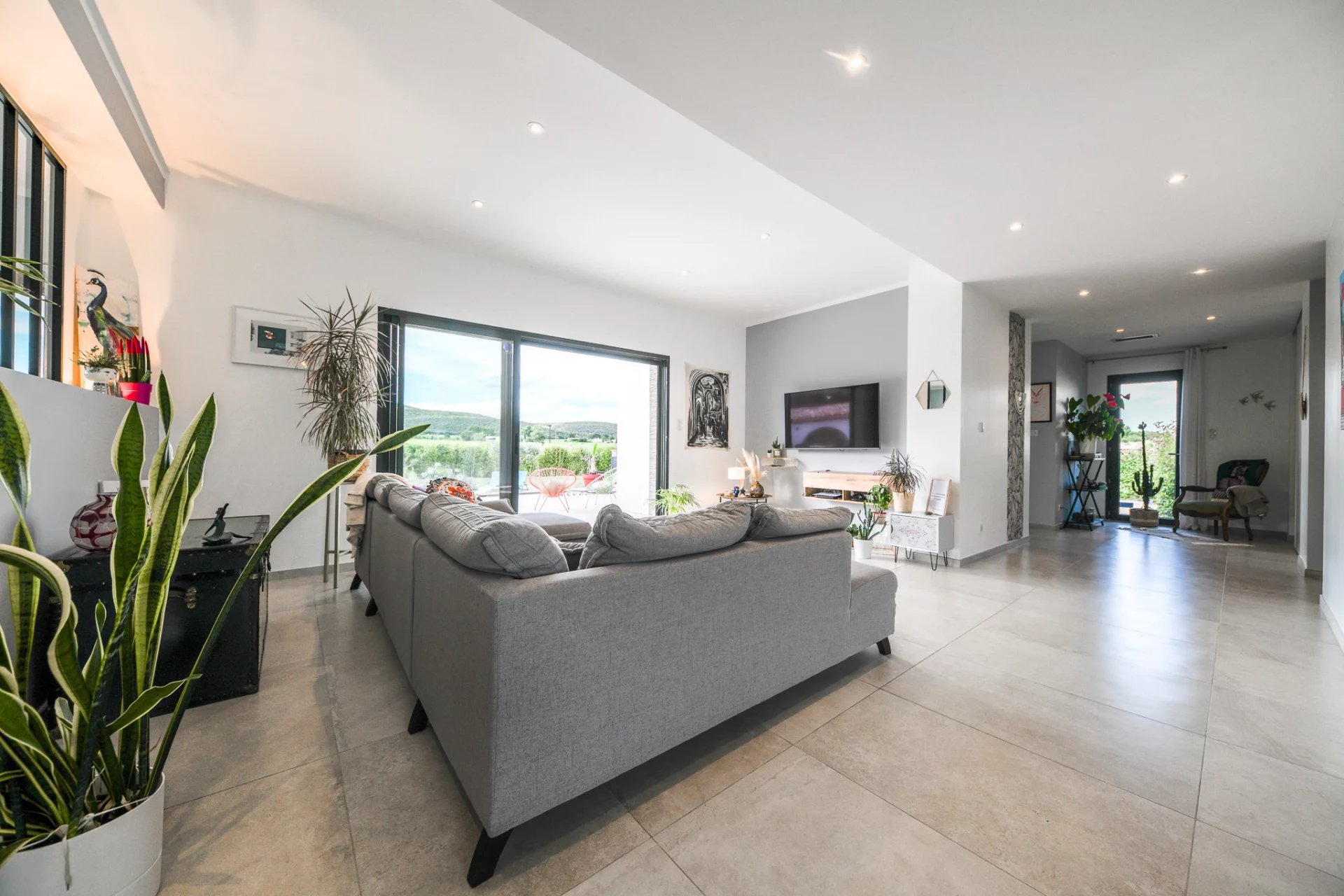 15 minutes d'Uzès villa contemporaine avec piscine