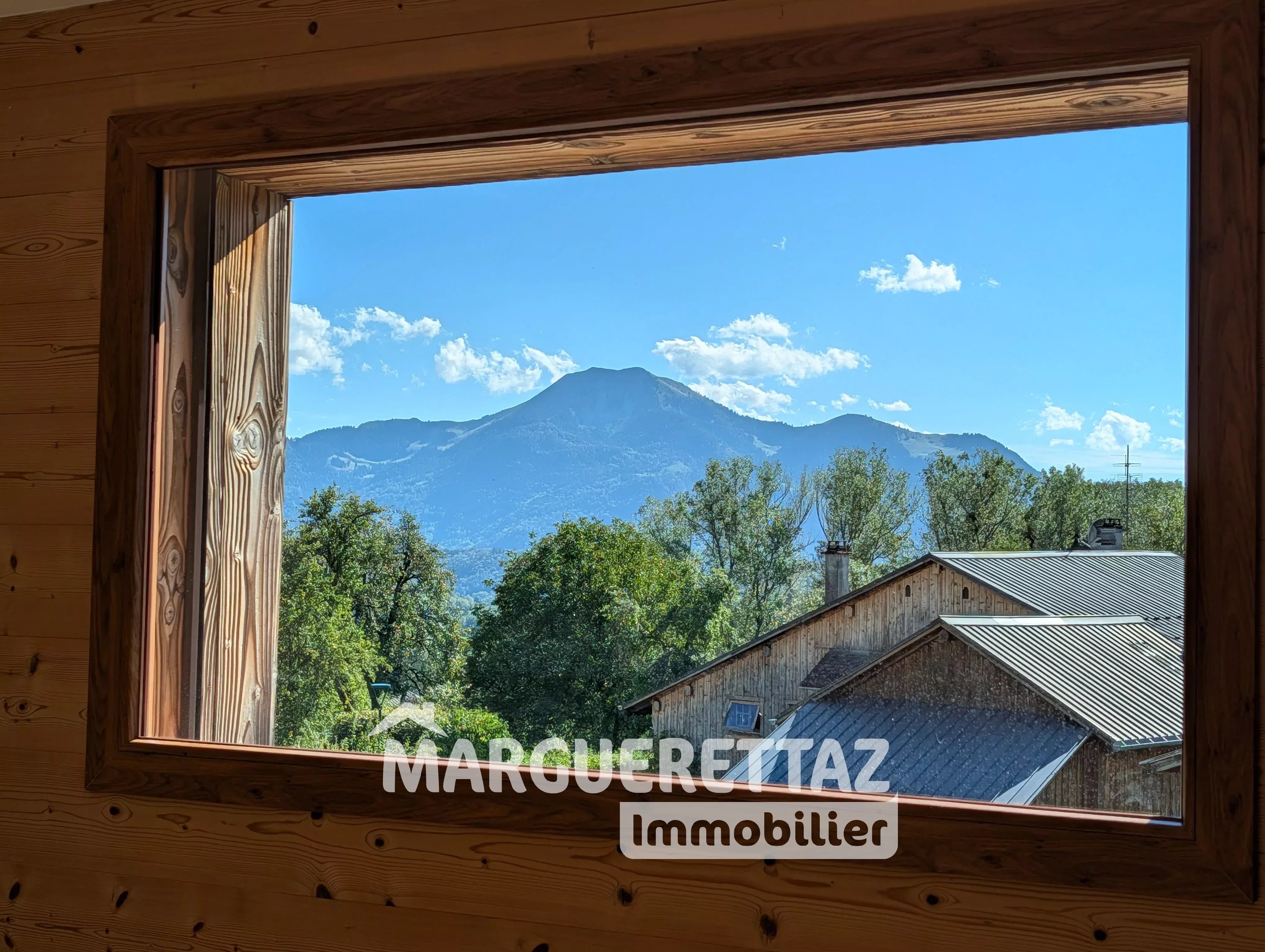 MAISON DE VILLAGE DE 188 m² A ONNION