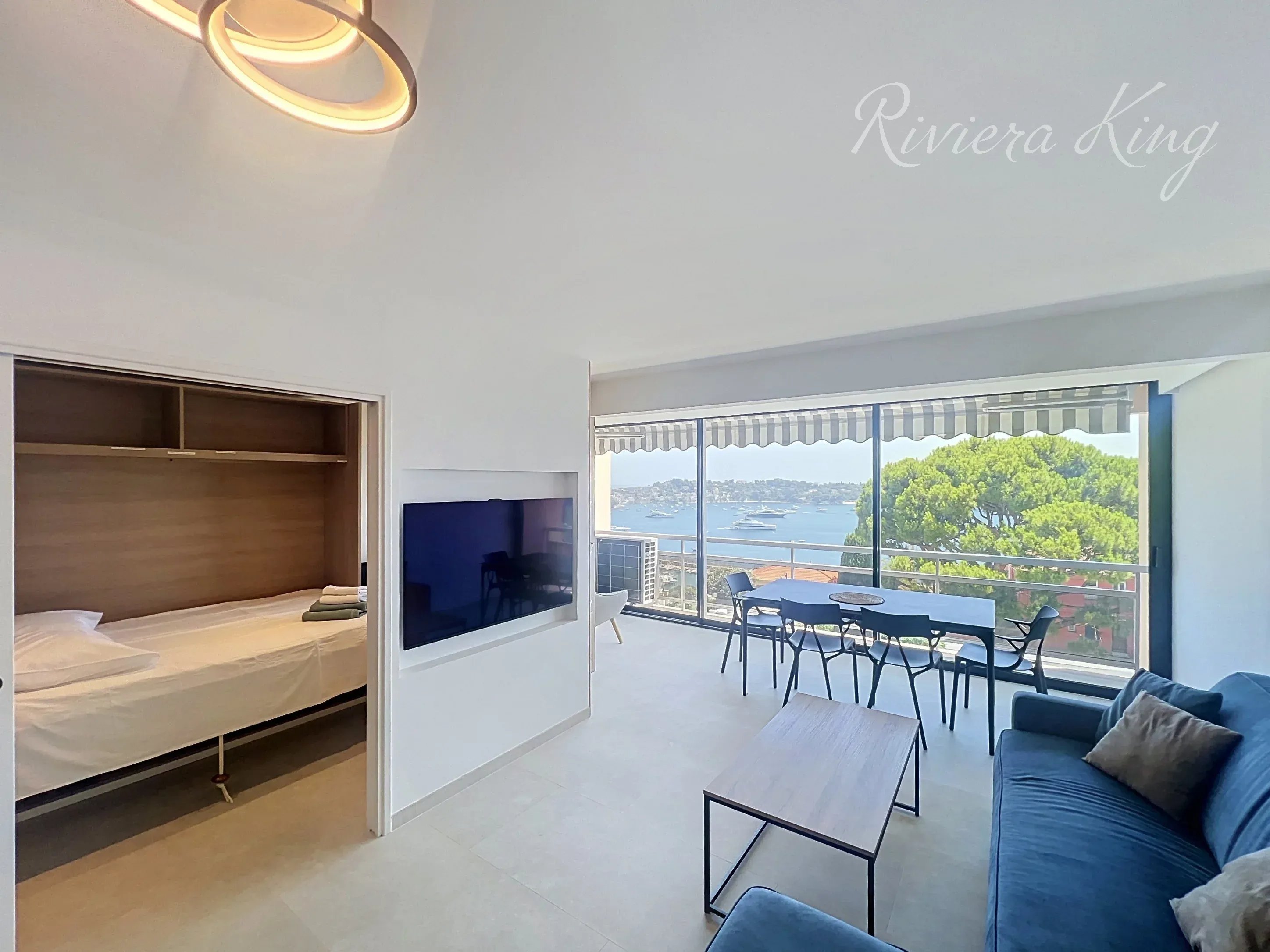 Villefranche-sur-Mer – Magnifique appartement 3P avec vue mer, piscine, parking et cave