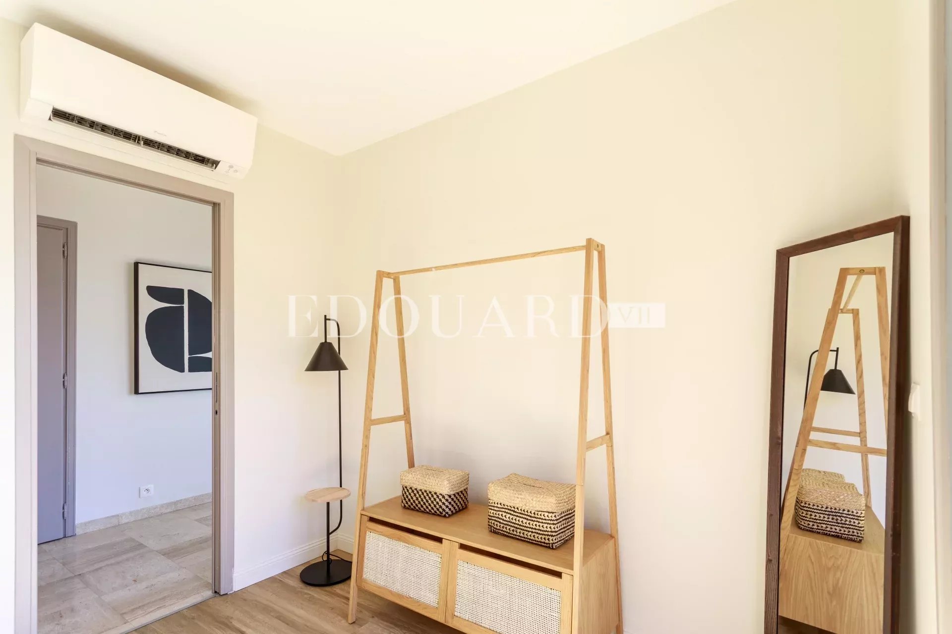 Penthouse clefs en main avec magnifique vue mer panoramique et spectaculaire toit terrasse