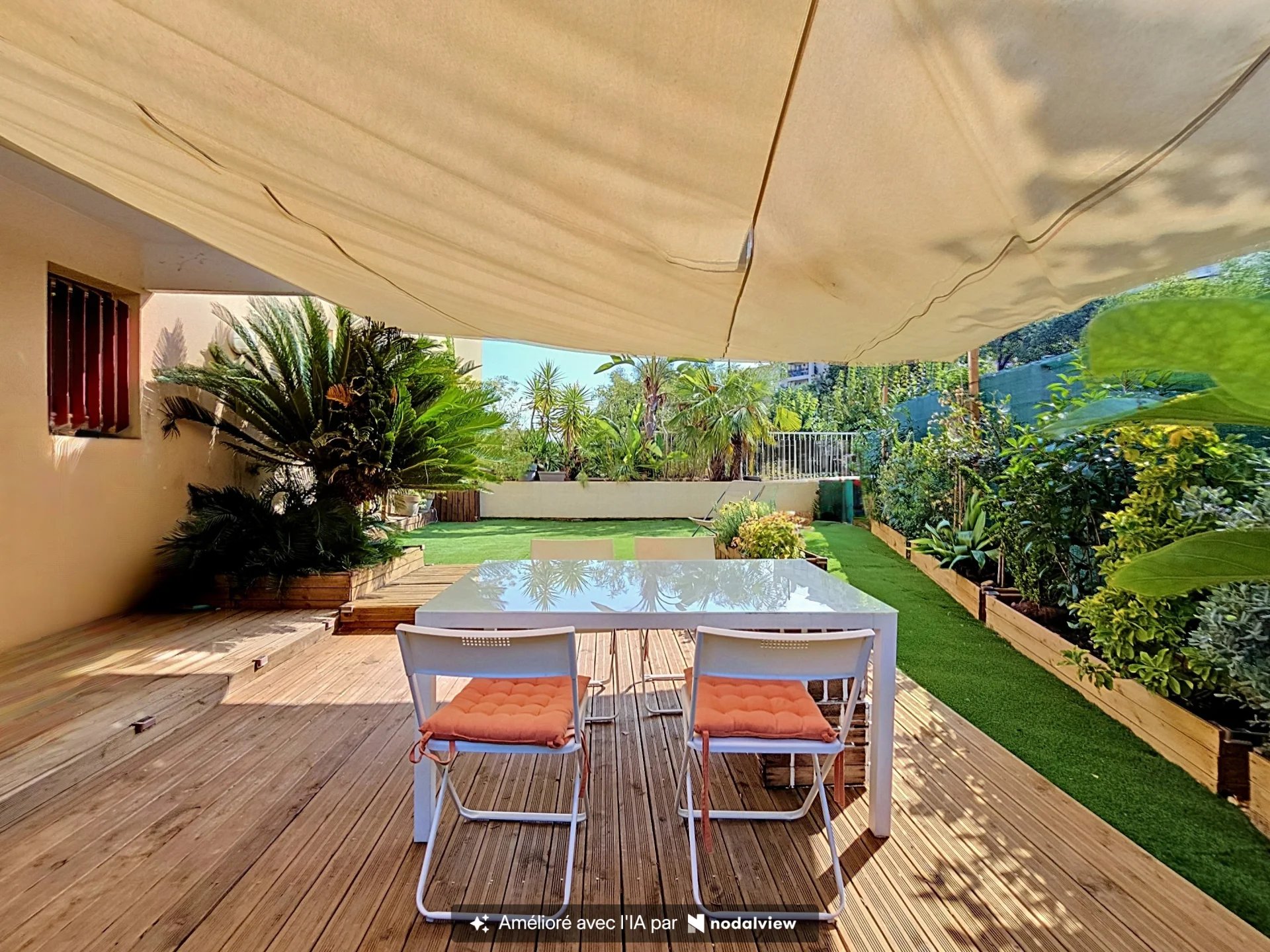NICE OUEST – 4P SUPERBE REZ-DE-JARDIN AVEC TERRASSE, JARDIN PRIVATIF, PISCINE ET GARAGE