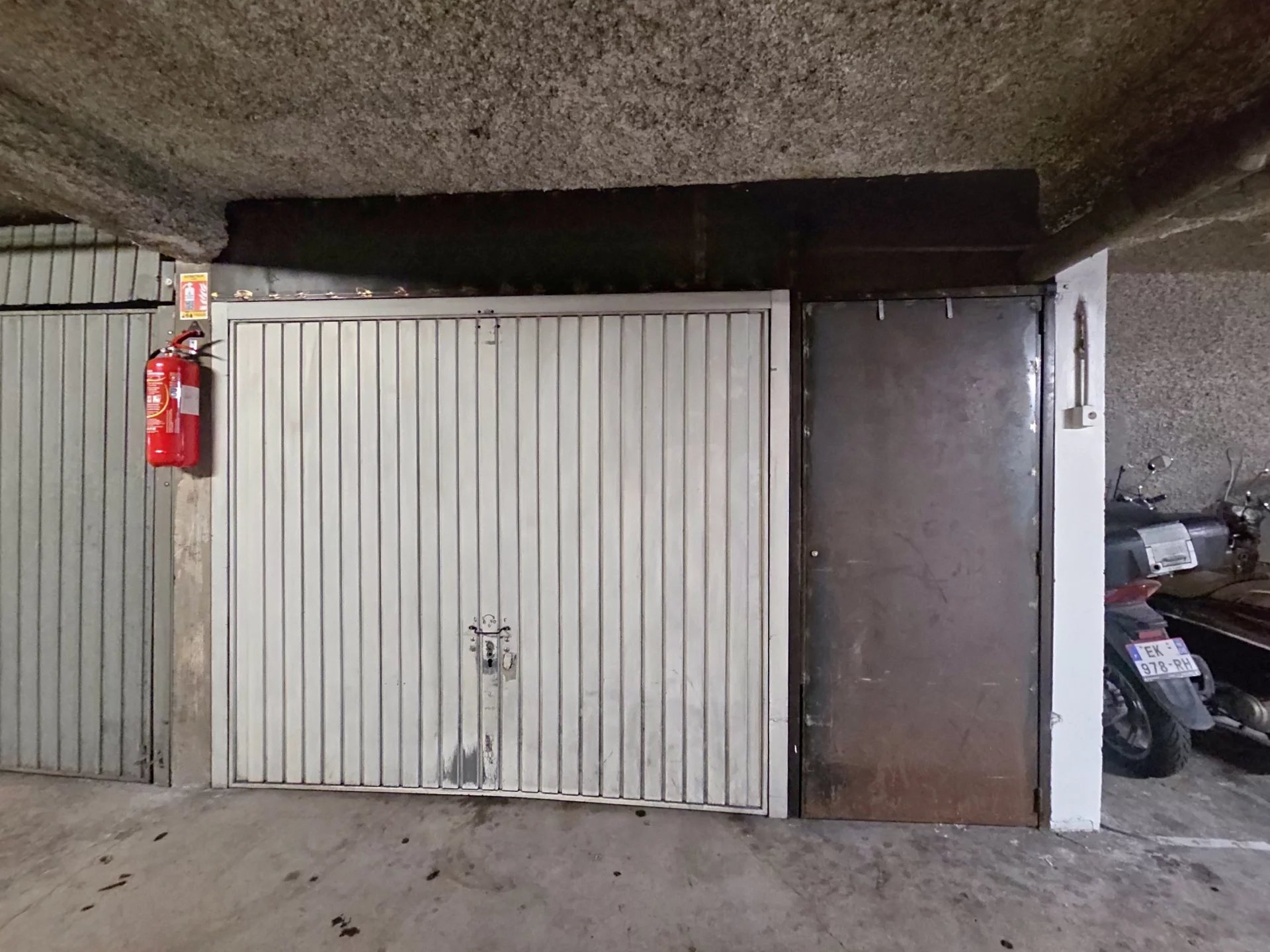 NICE OUEST – 4P SUPERBE REZ-DE-JARDIN AVEC TERRASSE, JARDIN PRIVATIF, PISCINE ET GARAGE
