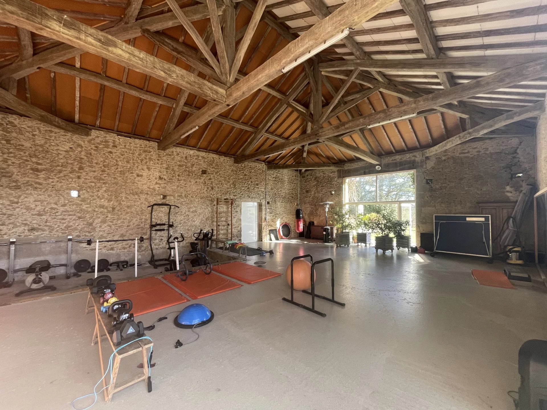 Maison de campagne avec dépendances et terres