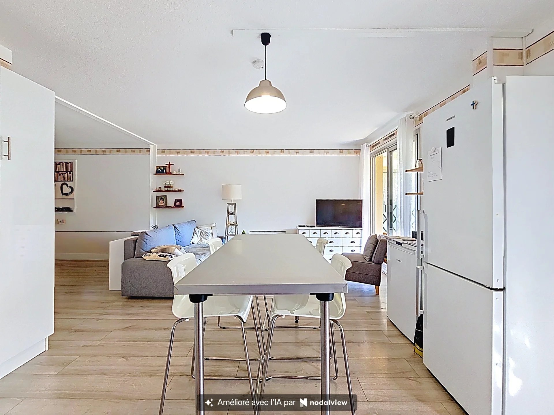 NICE OUEST – 4P SUPERBE REZ-DE-JARDIN AVEC TERRASSE, JARDIN PRIVATIF, PISCINE ET GARAGE