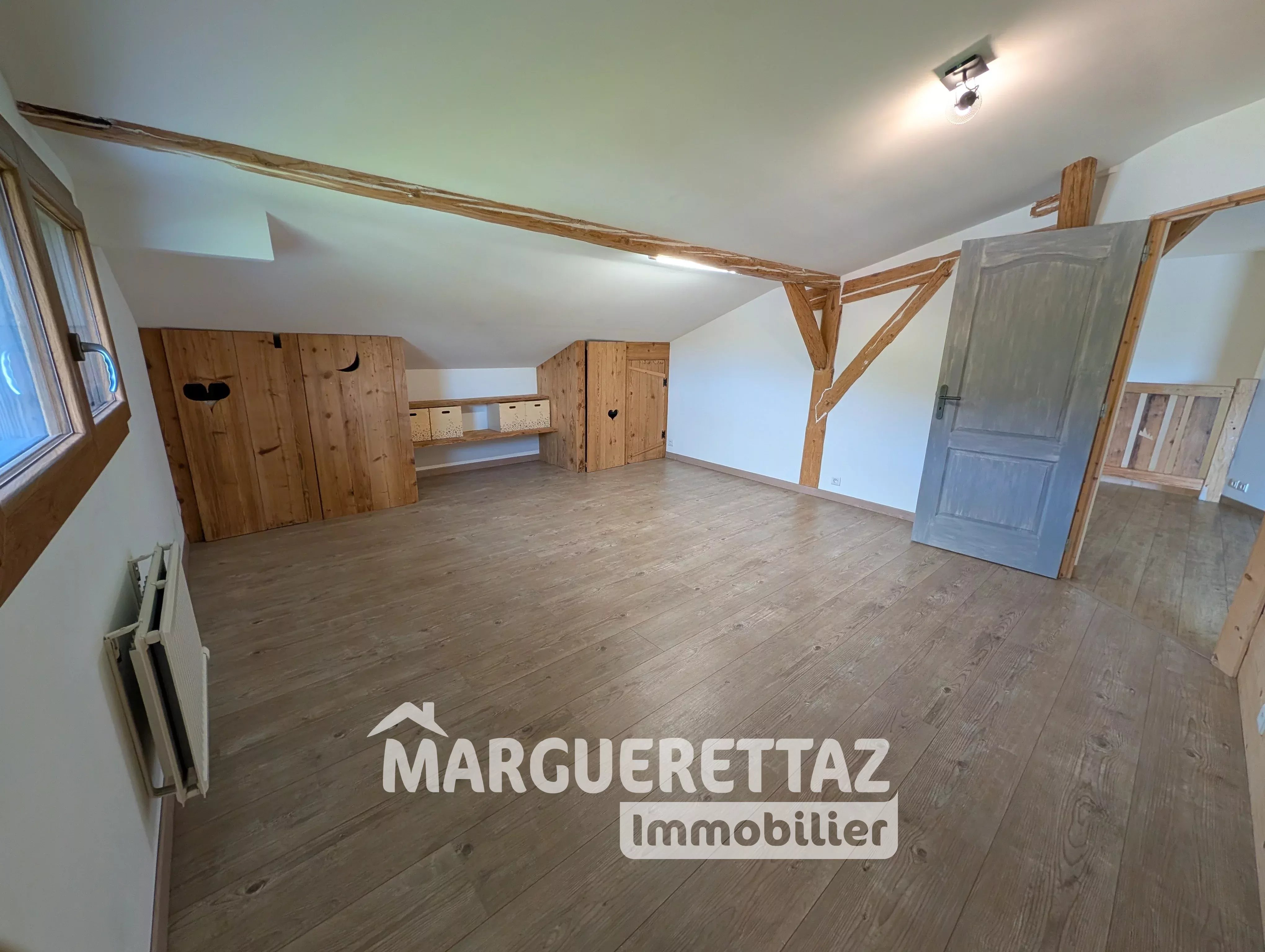MAISON DE VILLAGE DE 188 m² A ONNION