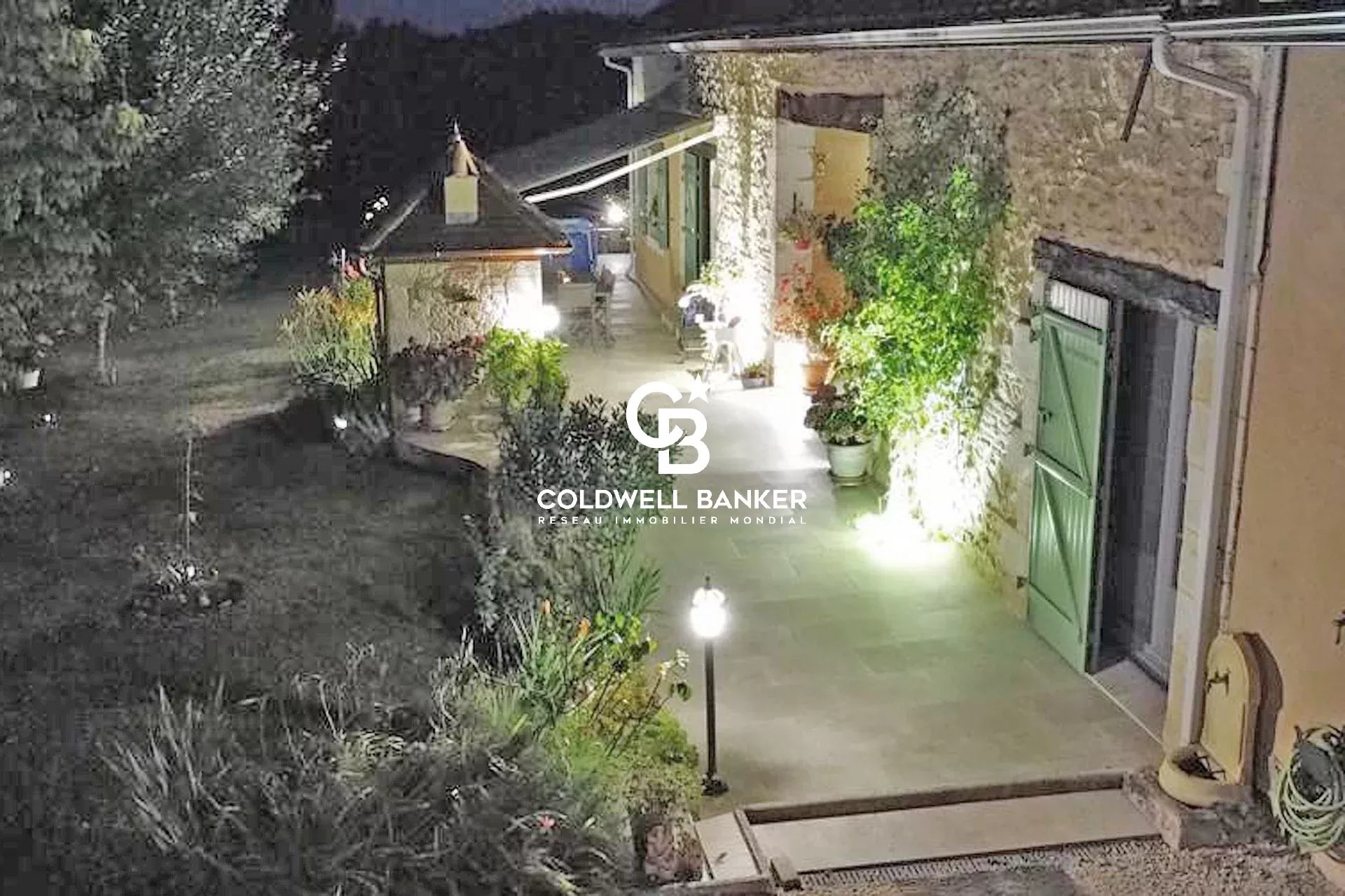 Maison de campagne avec étang, projet touristique