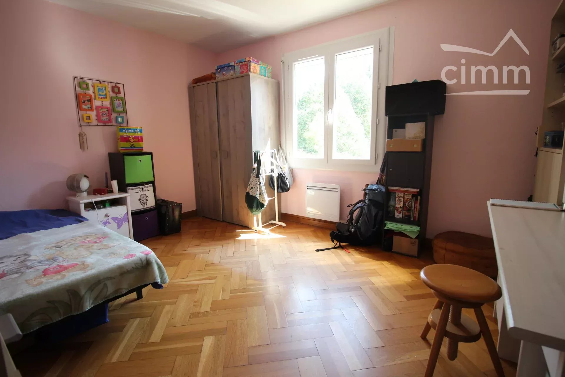 Villa of 212 m² of living space with an independent dwelling on a 5340 m² plot